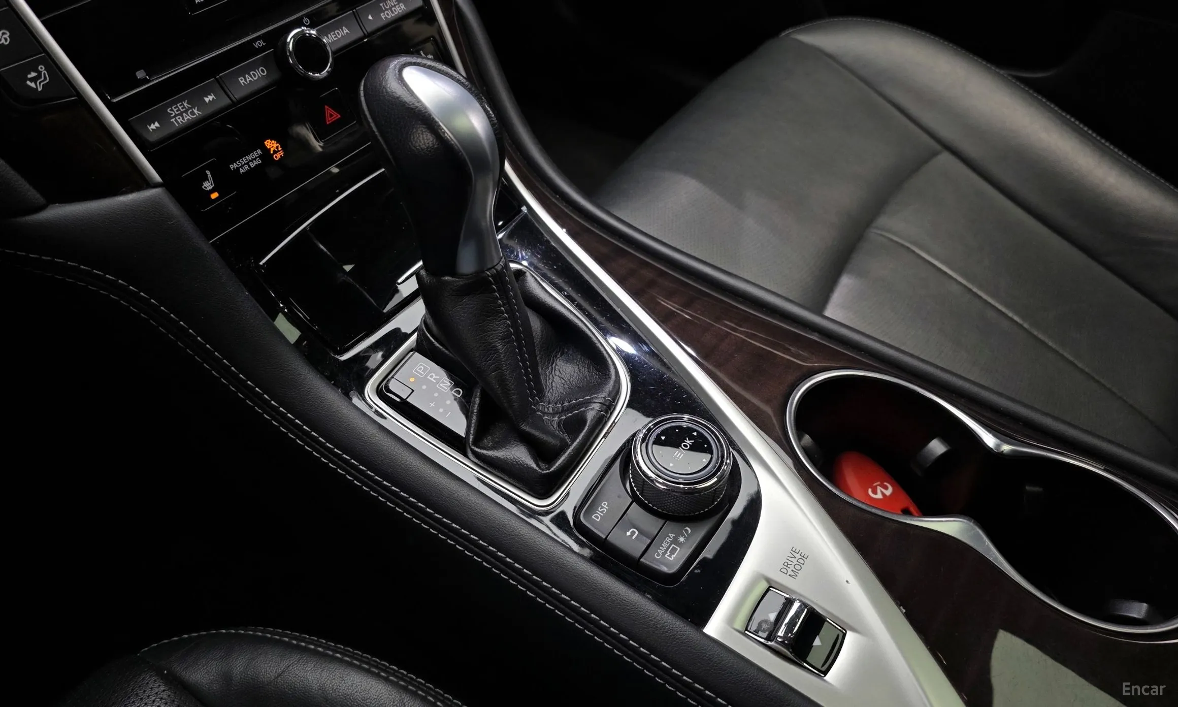 Infiniti Q50 превью 9