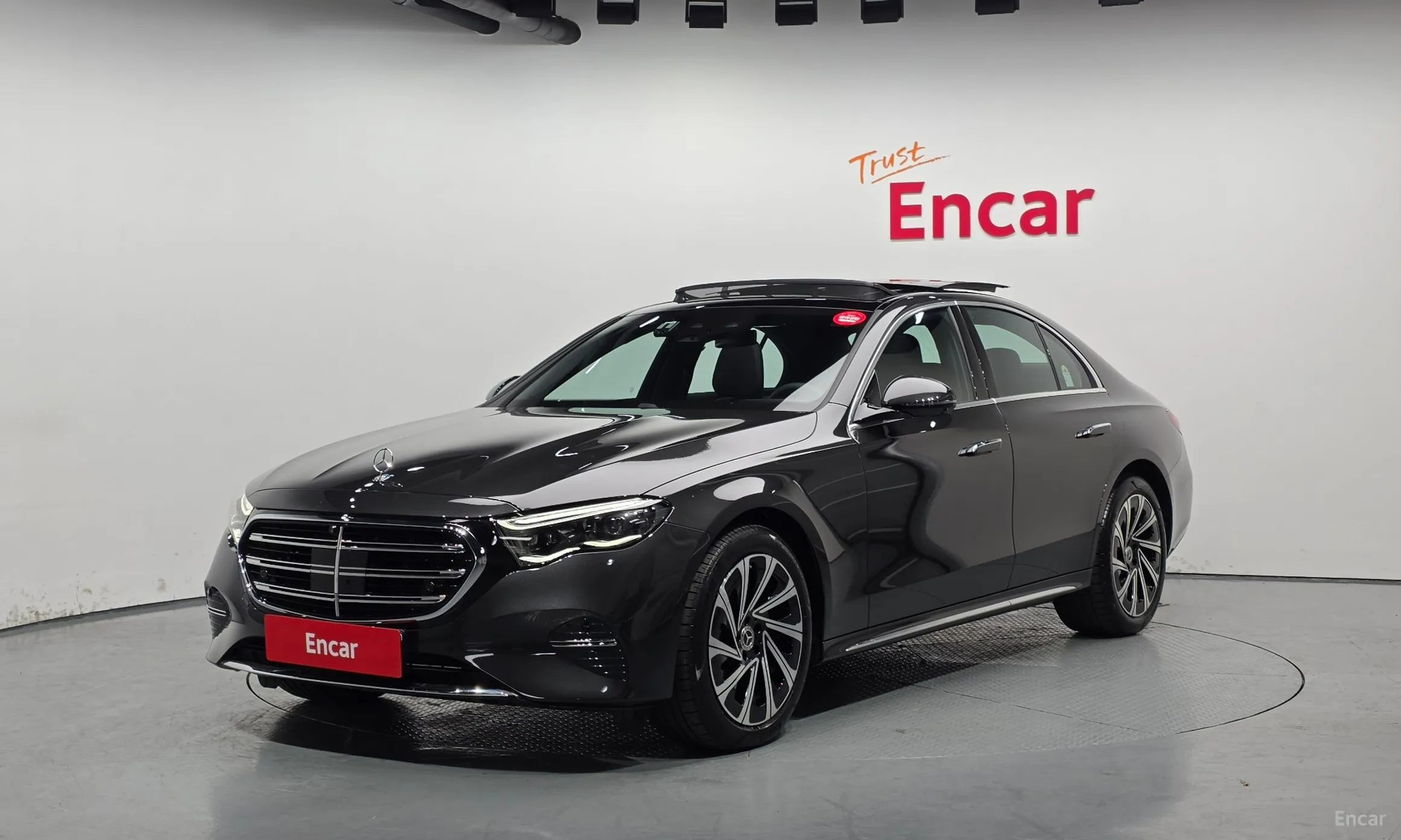 E-Class W214