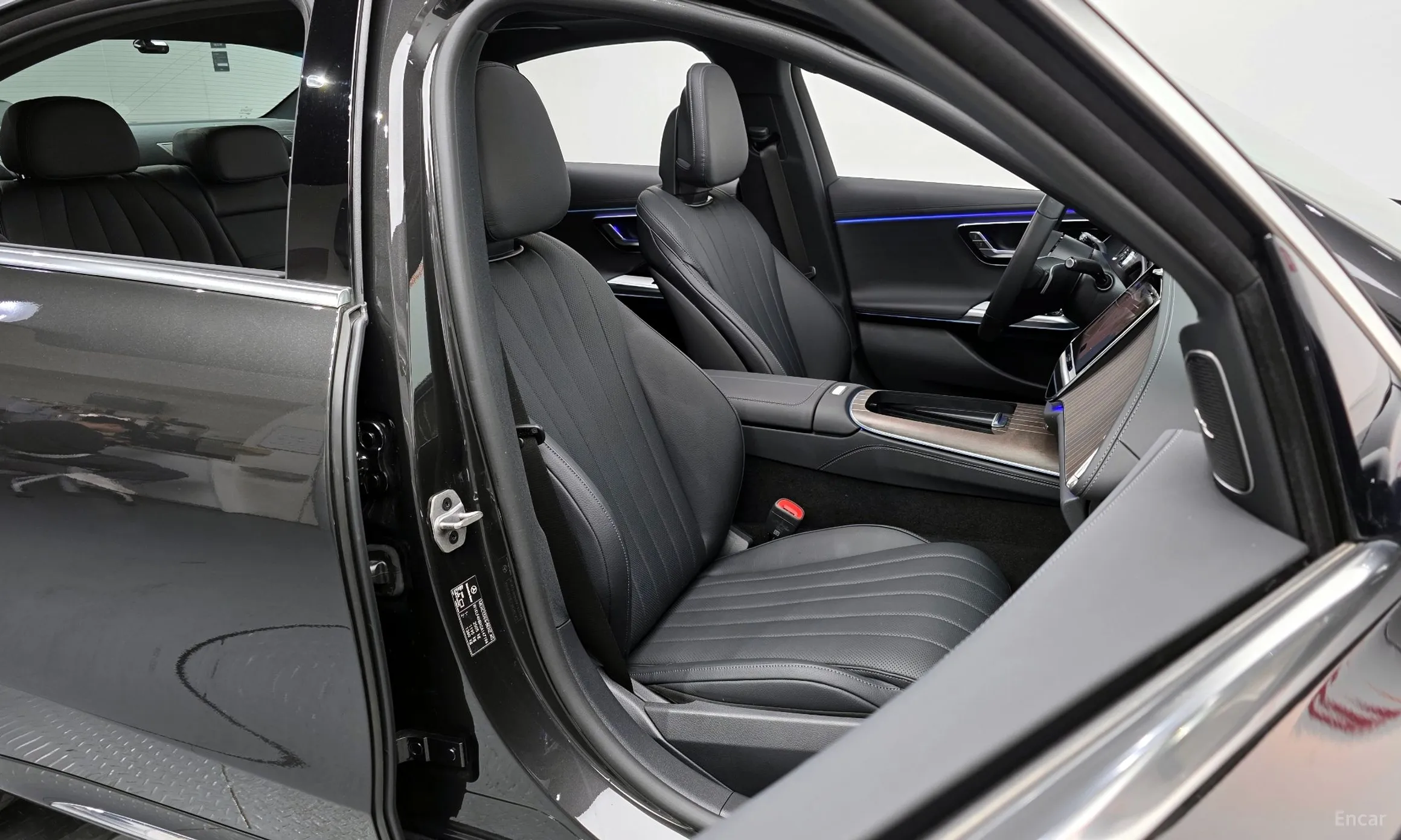 Mercedes Benz E-Class W214 превью 10