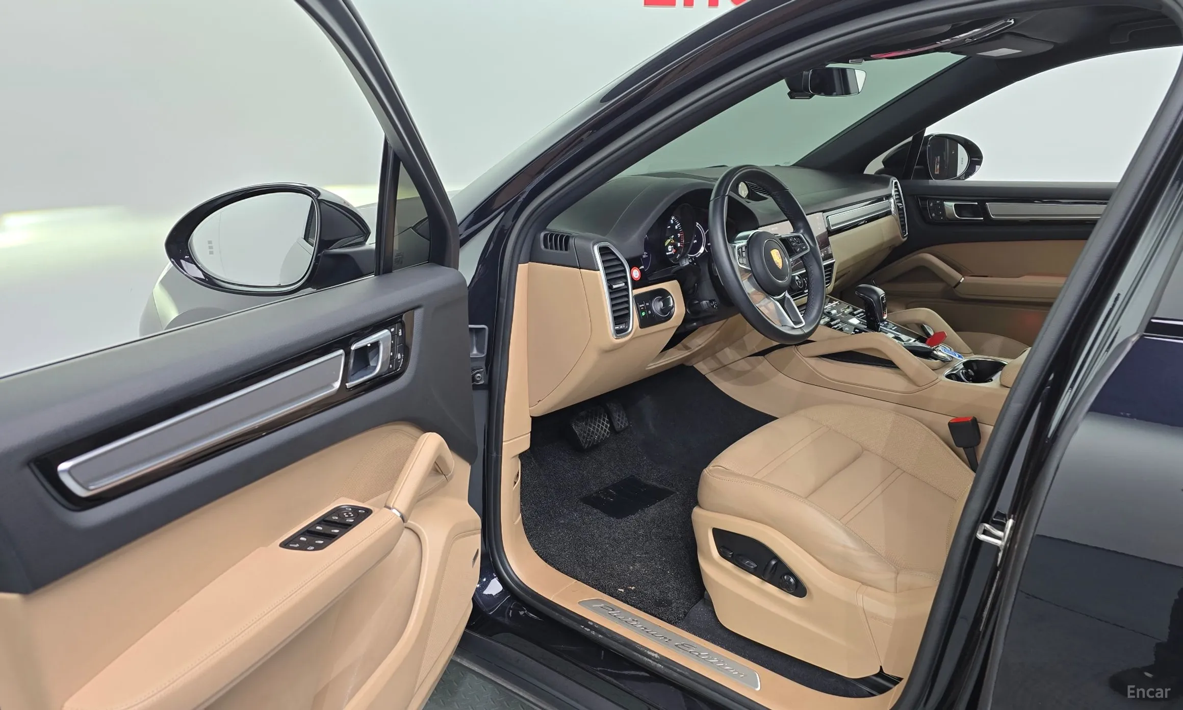 Porsche Cayenne (PO536) превью 10