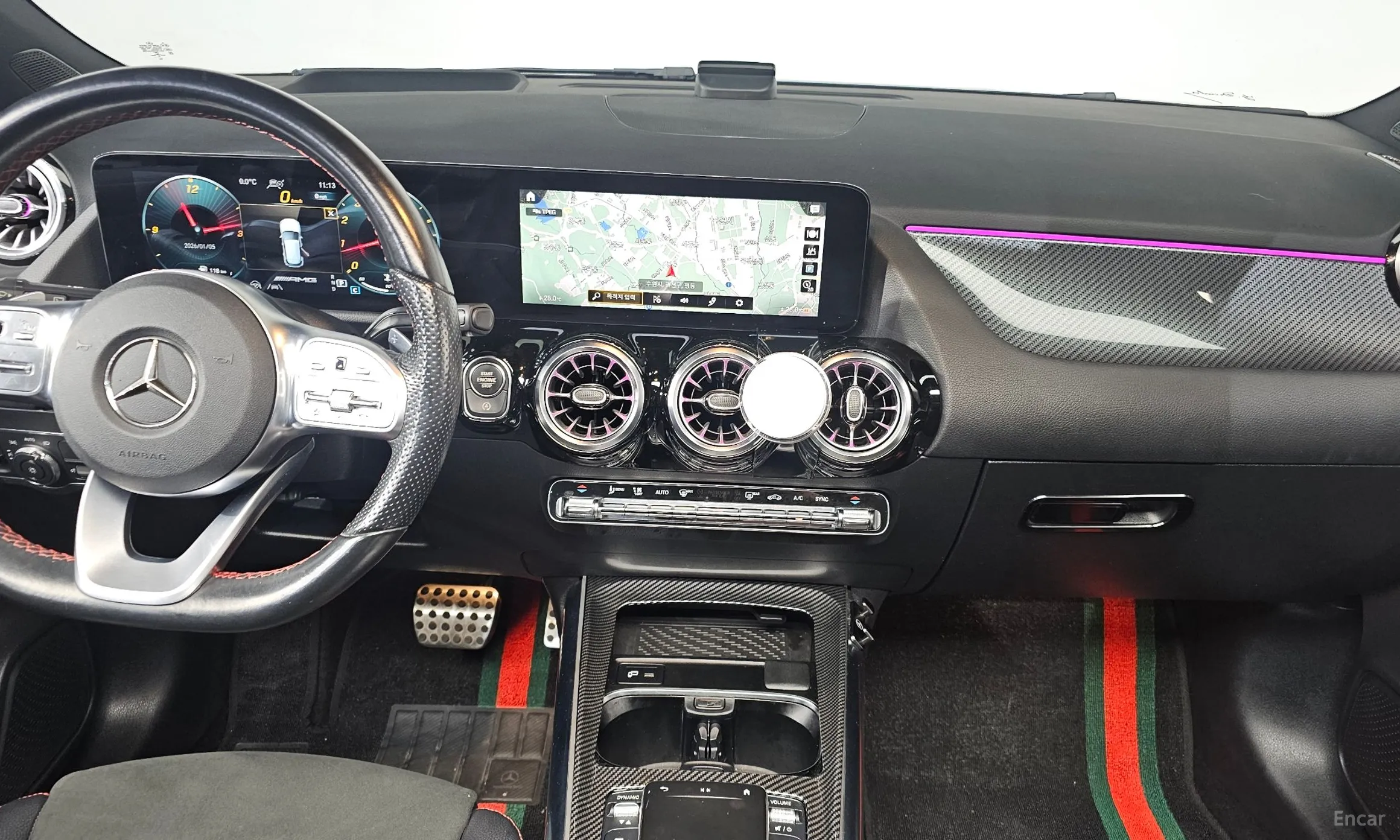 Mercedes Benz GLA-Class H247 превью 14