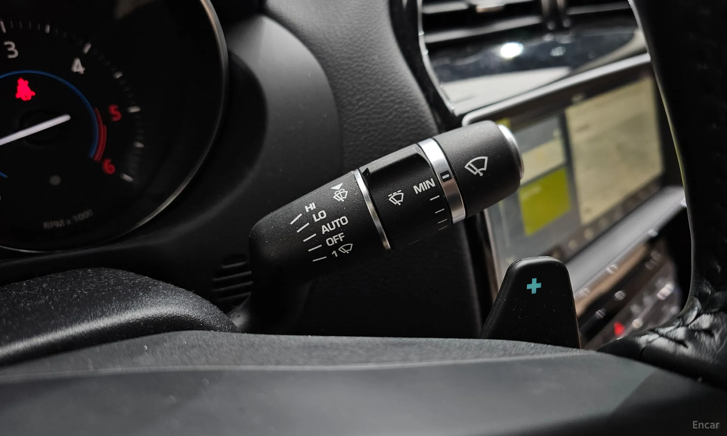 Jaguar XE превью 19