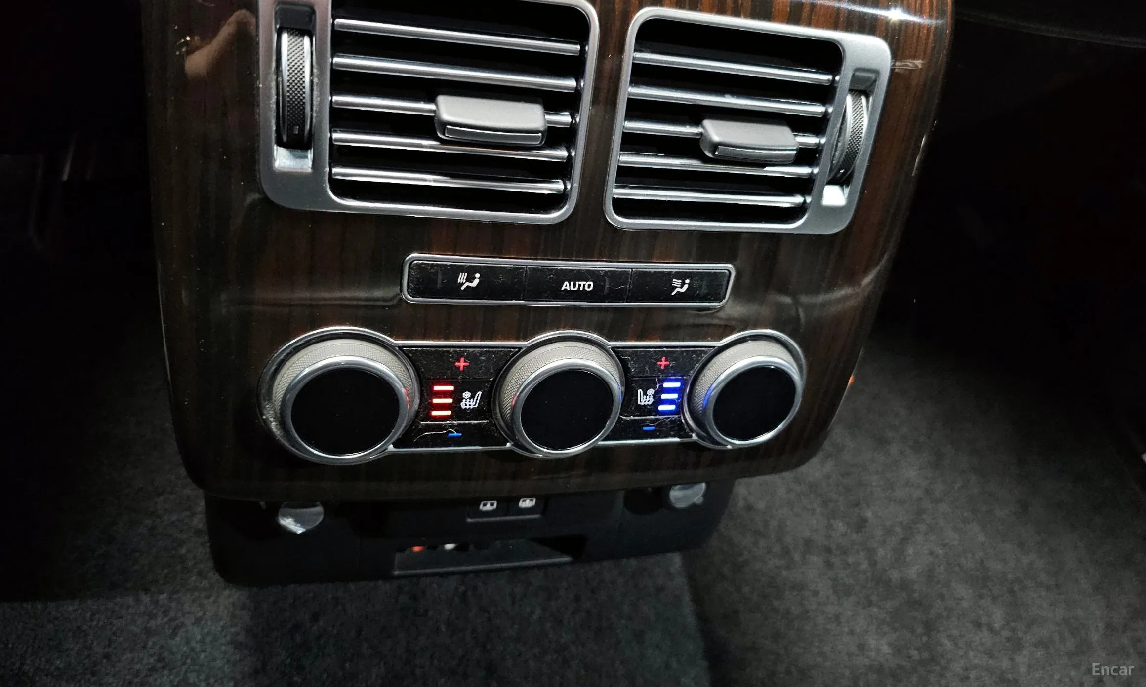 Land Rover Range Rover 4th Generation превью 16