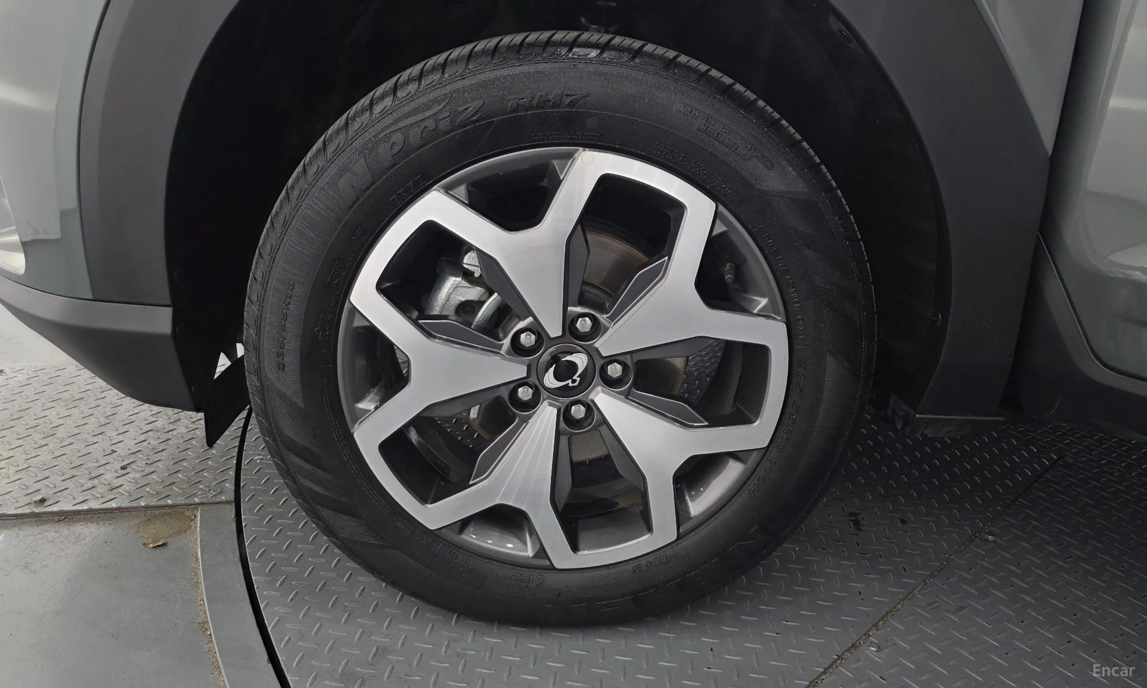 KG Mobility (SsangYong) Torres превью 5