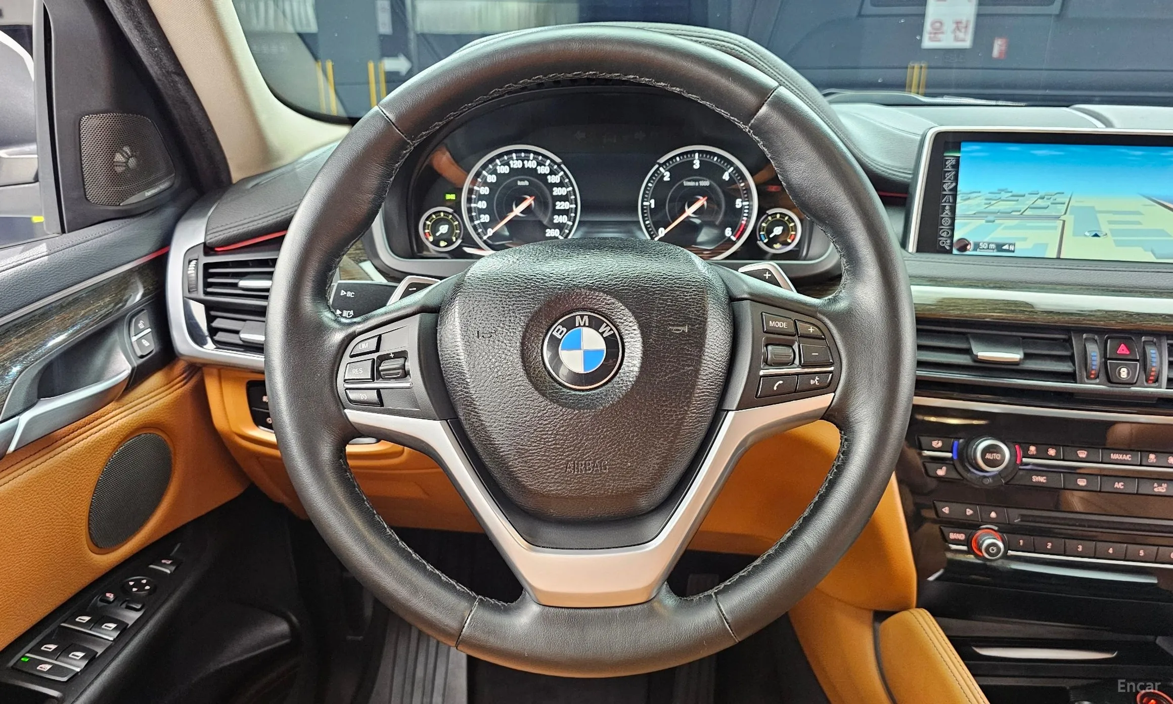 BMW X6 (F16) превью 13
