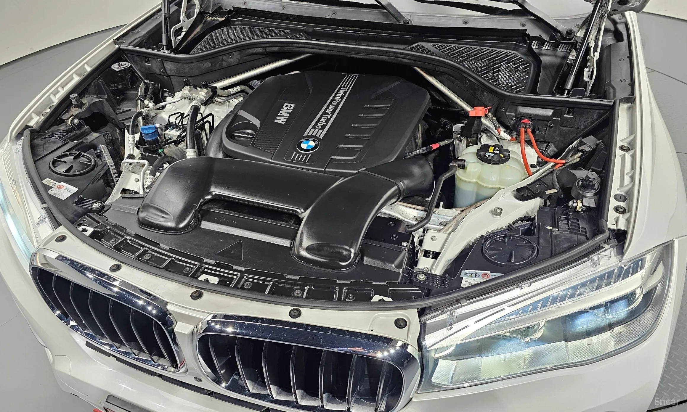 BMW X6 (F16) превью 6