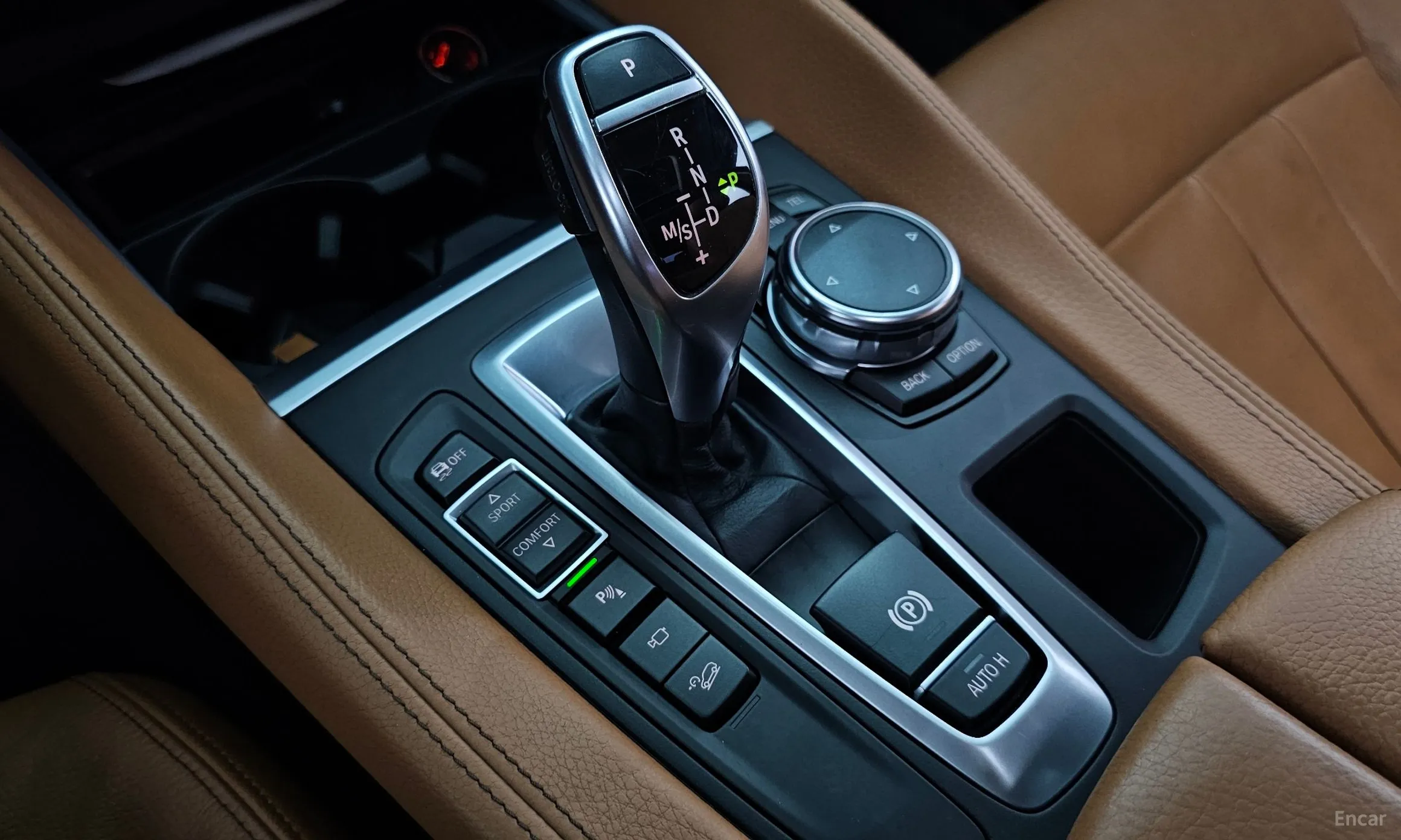 BMW X6 (F16) превью 9