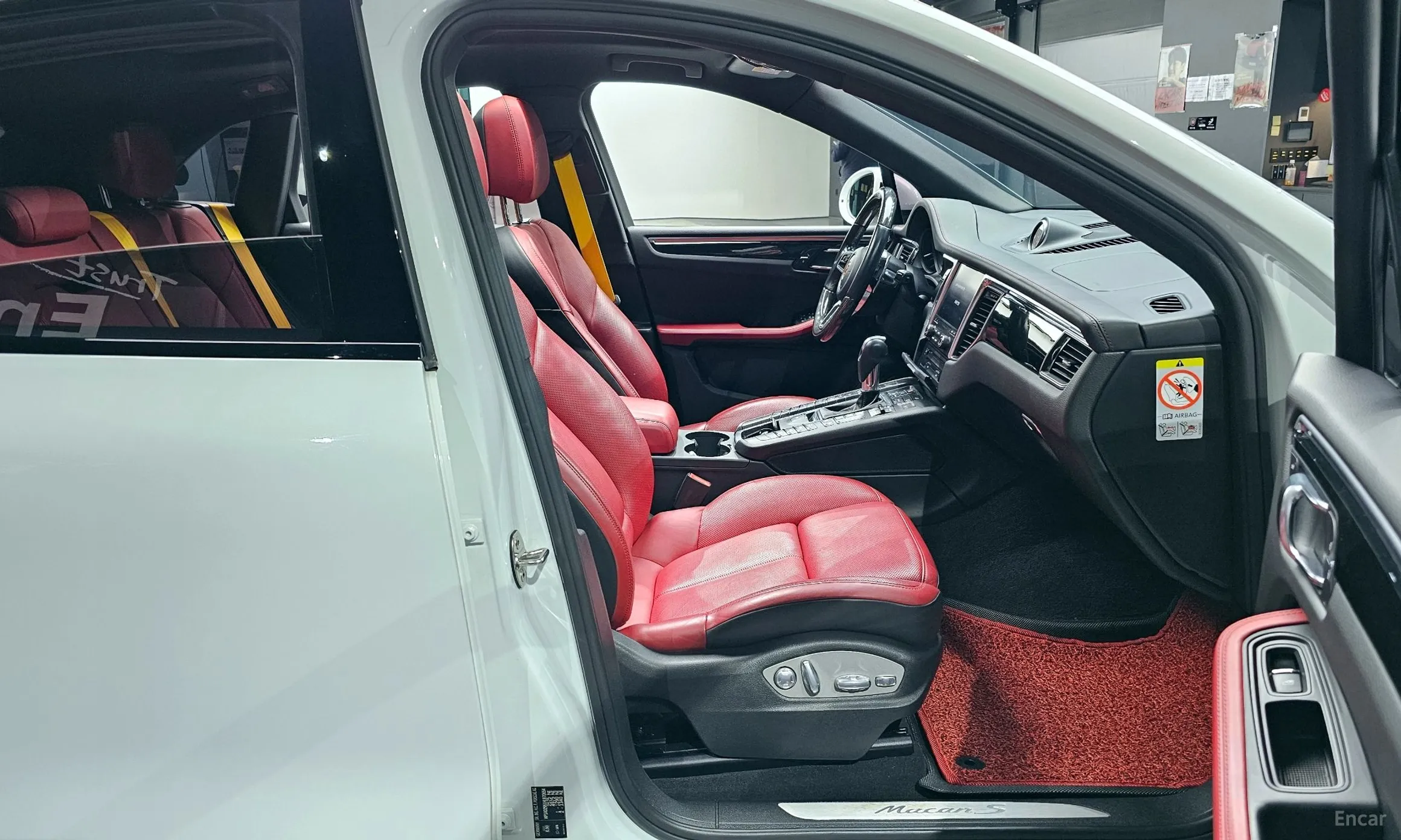 Porsche Macan превью 10