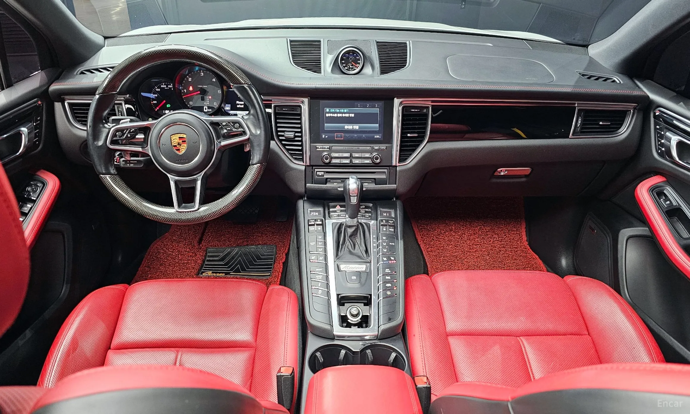 Porsche Macan превью 7