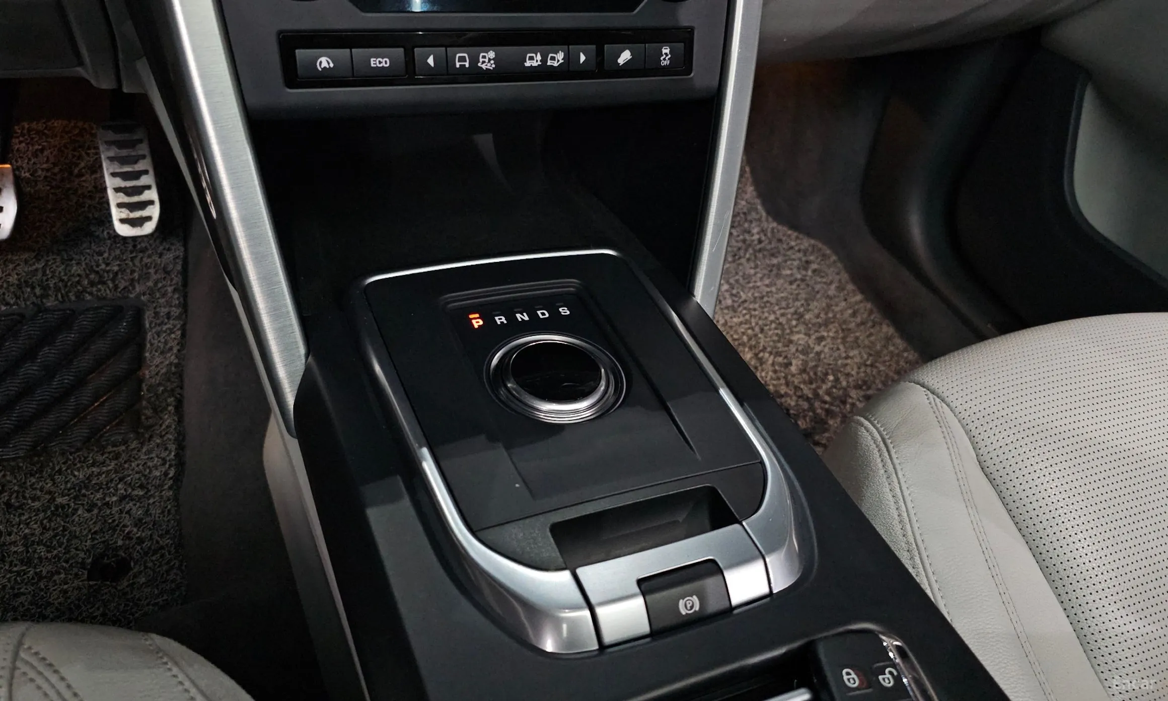 Land Rover Discovery Sports превью 9