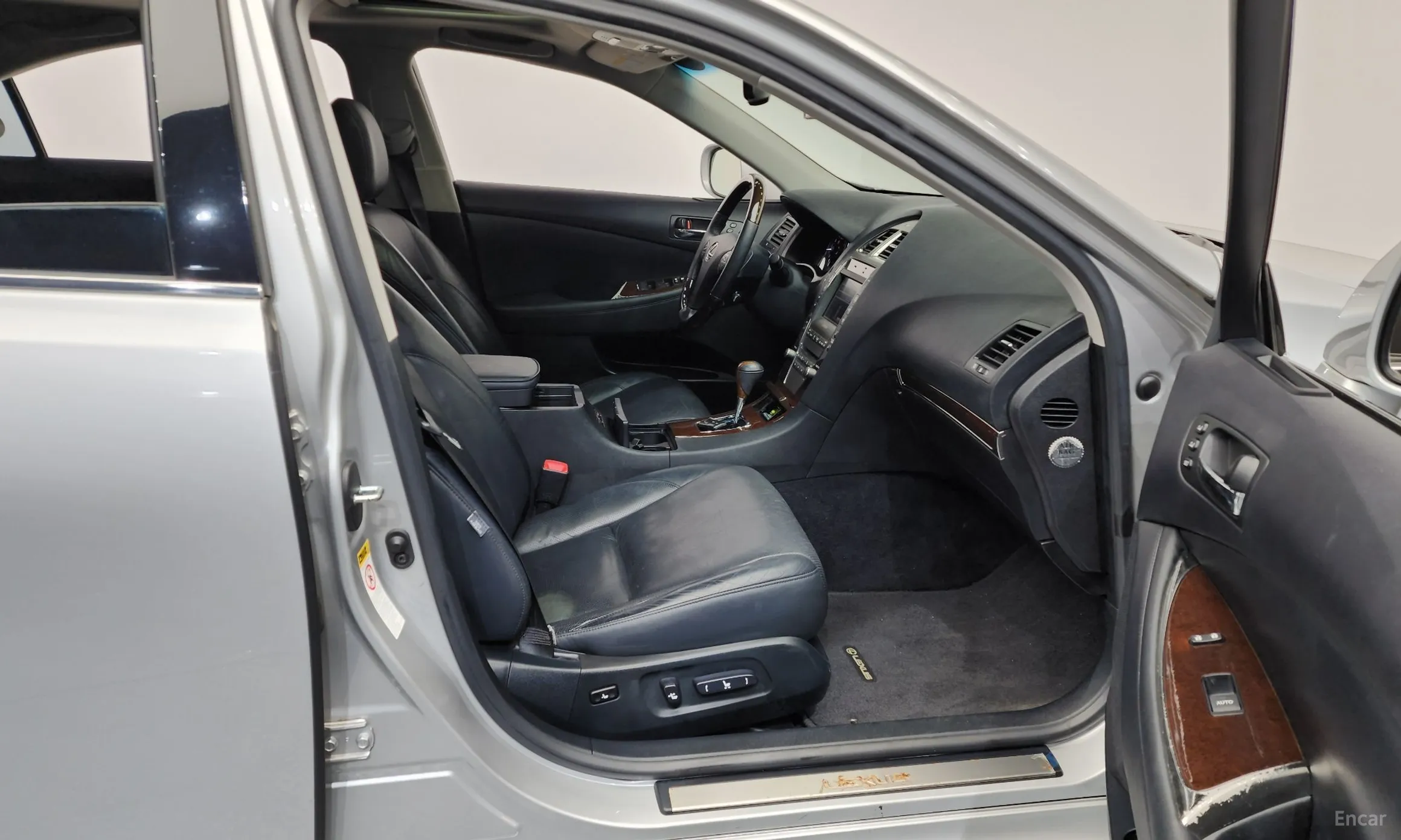Lexus ES350 превью 11