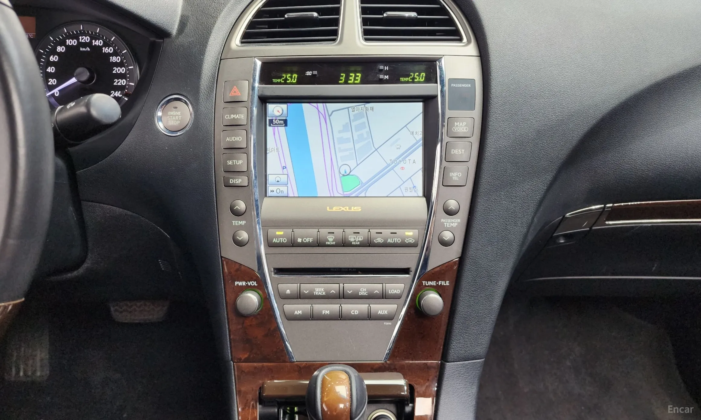 Lexus ES350 превью 15
