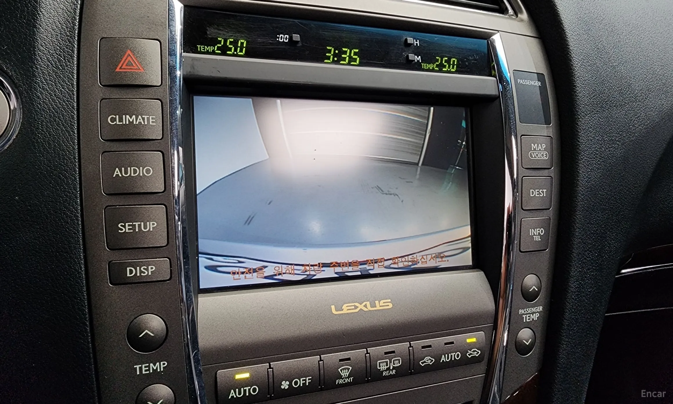Lexus ES350 превью 16