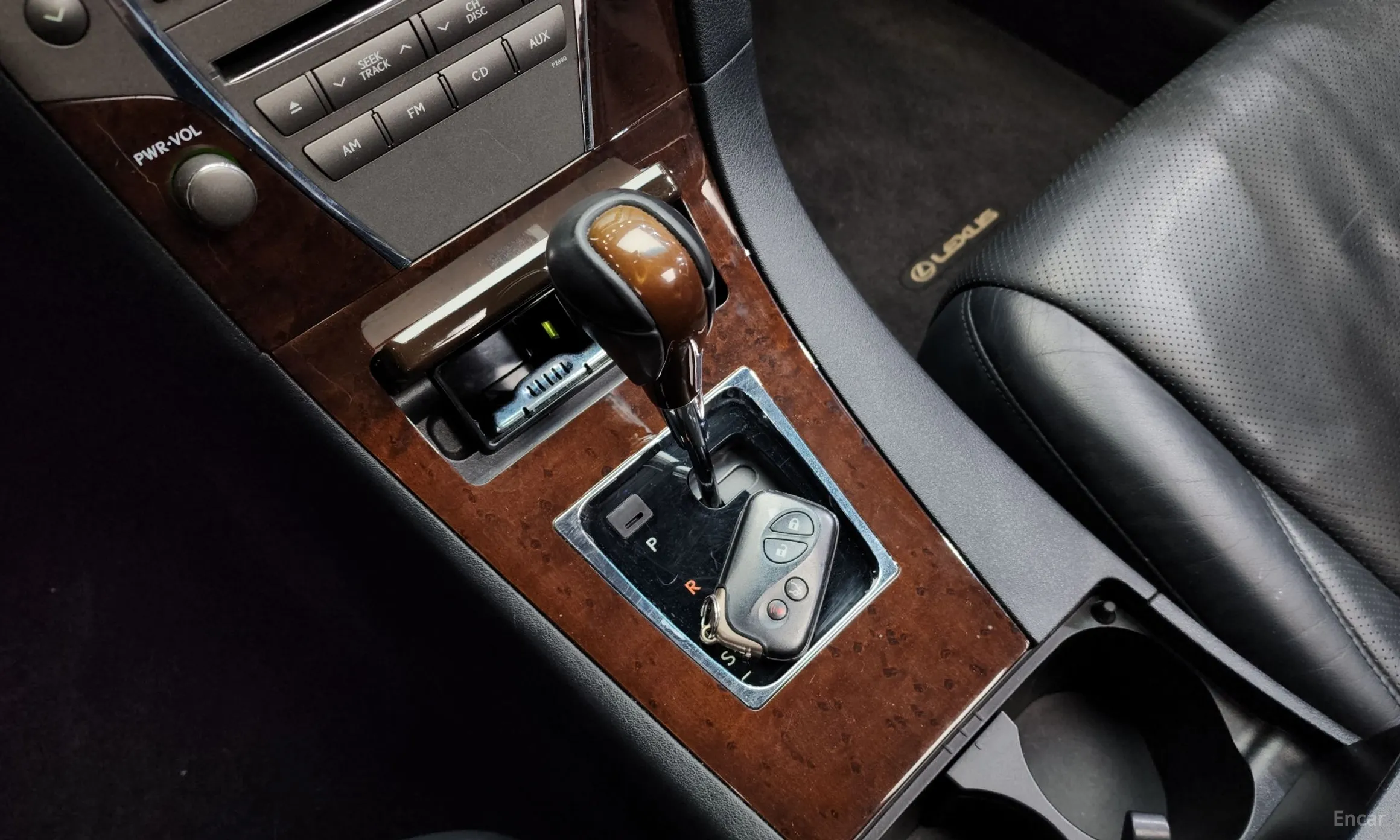 Lexus ES350 превью 9