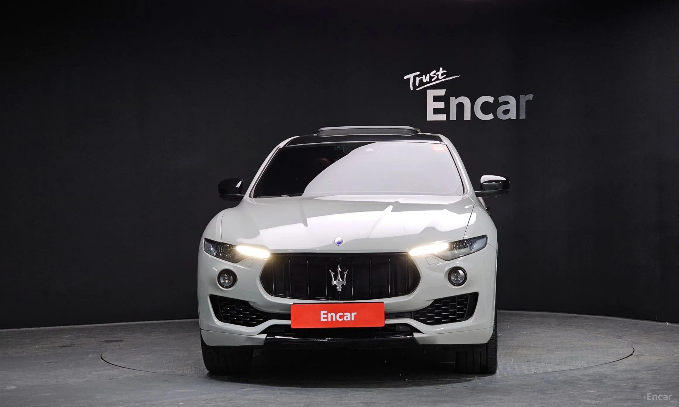 Maserati Levante превью 3