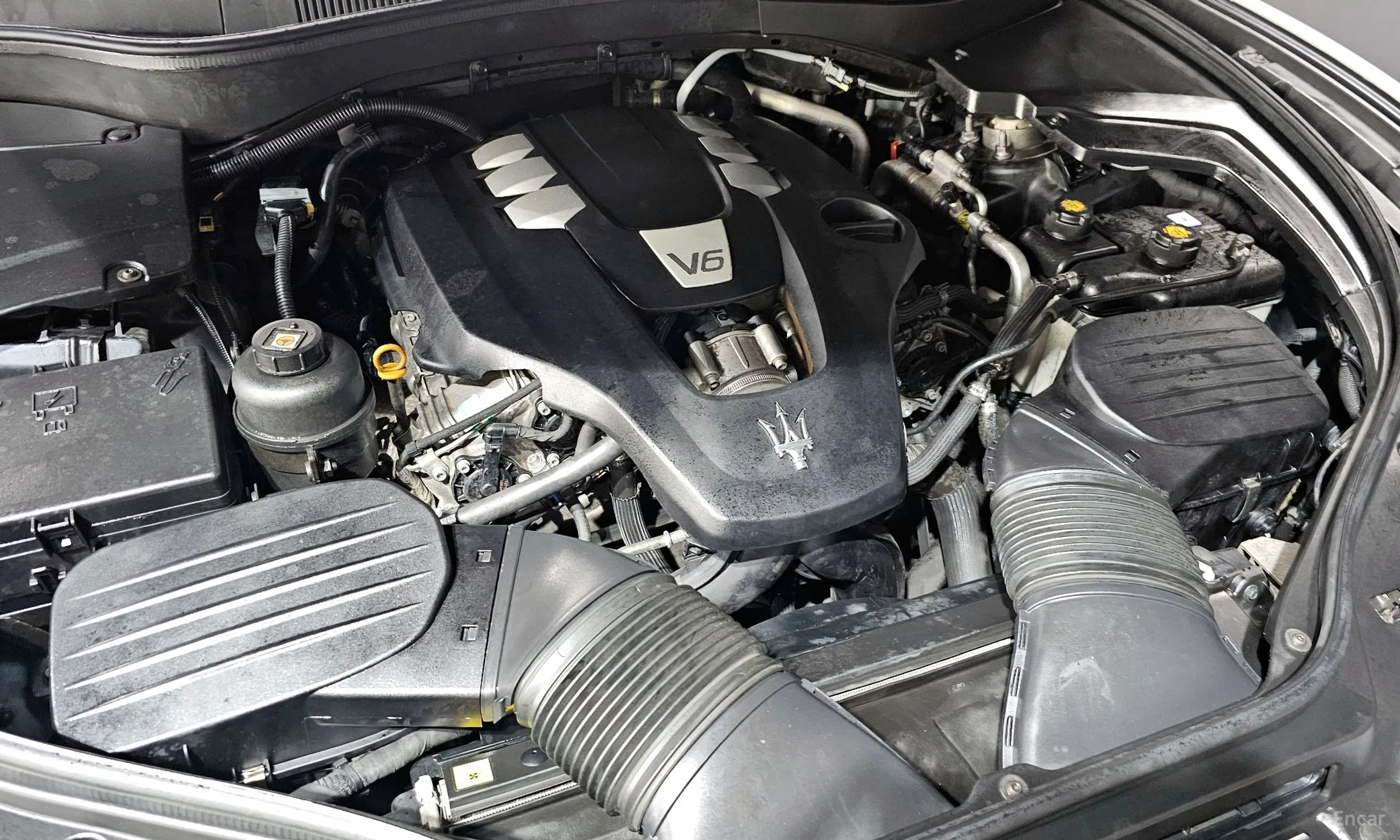 Maserati Levante превью 6