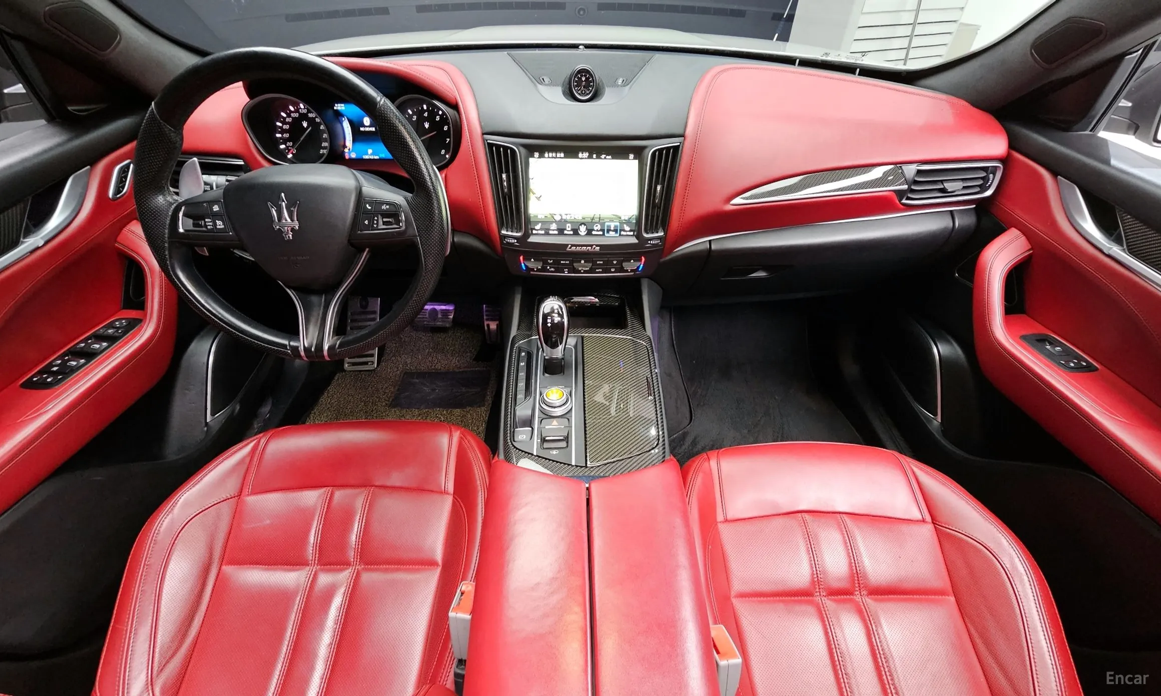 Maserati Levante превью 7