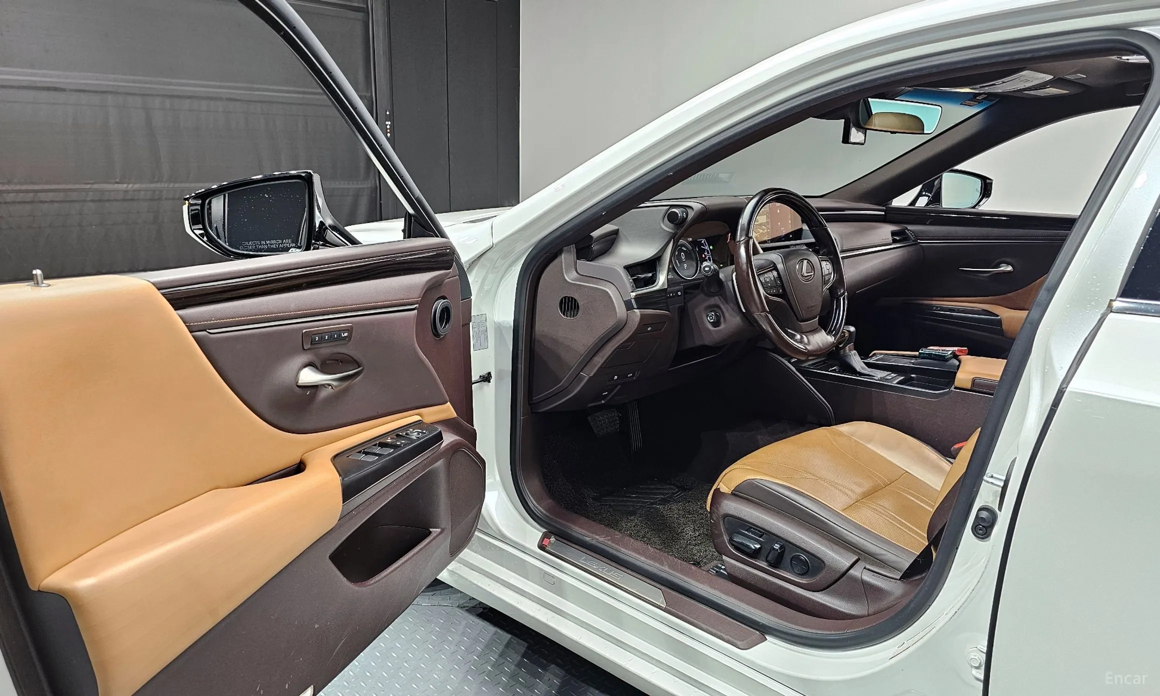 Lexus ES300h 7th Generation превью 11