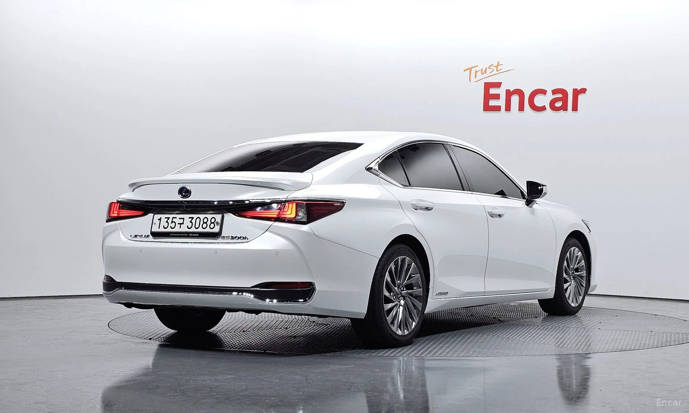 Lexus ES300h 7th Generation