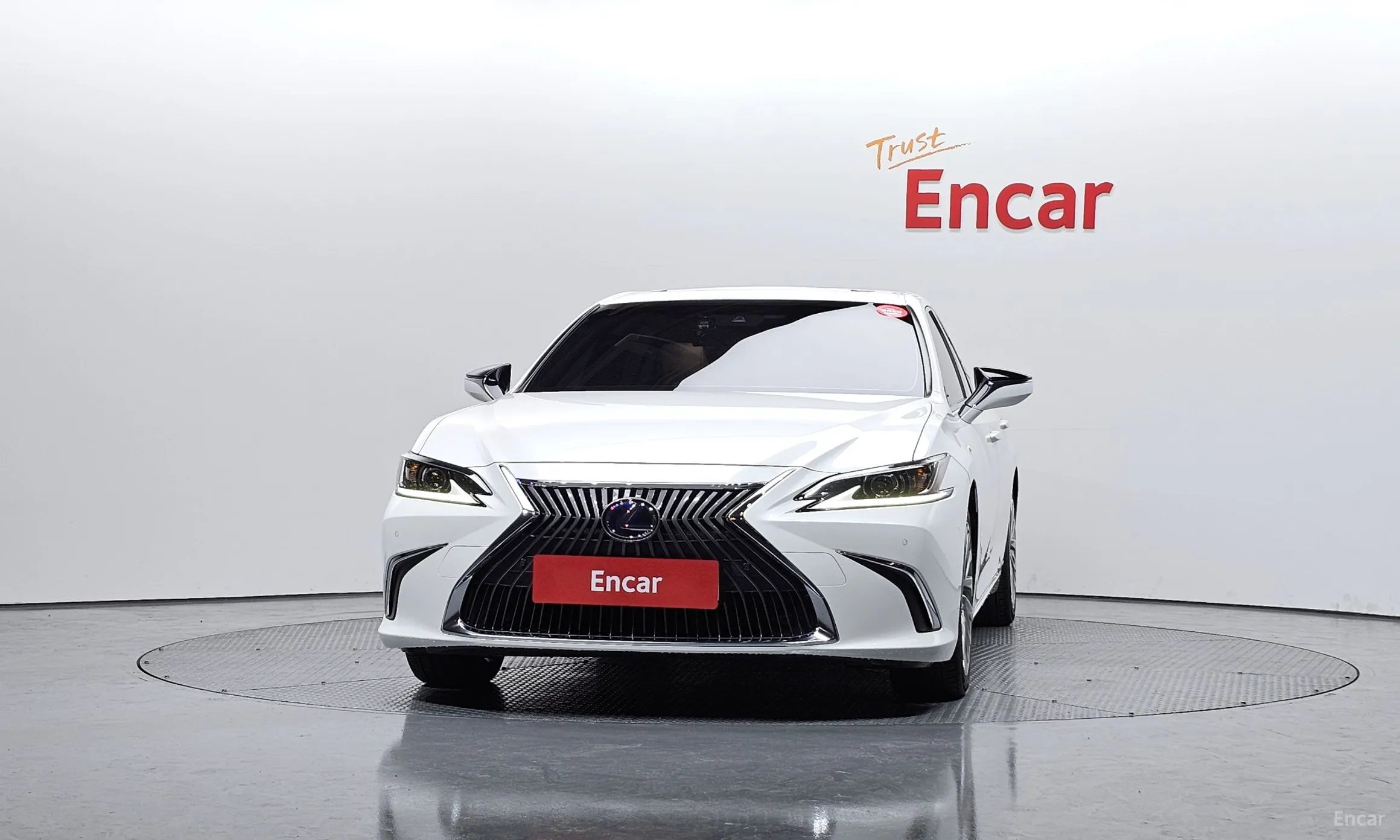Lexus ES300h 7th Generation превью 3