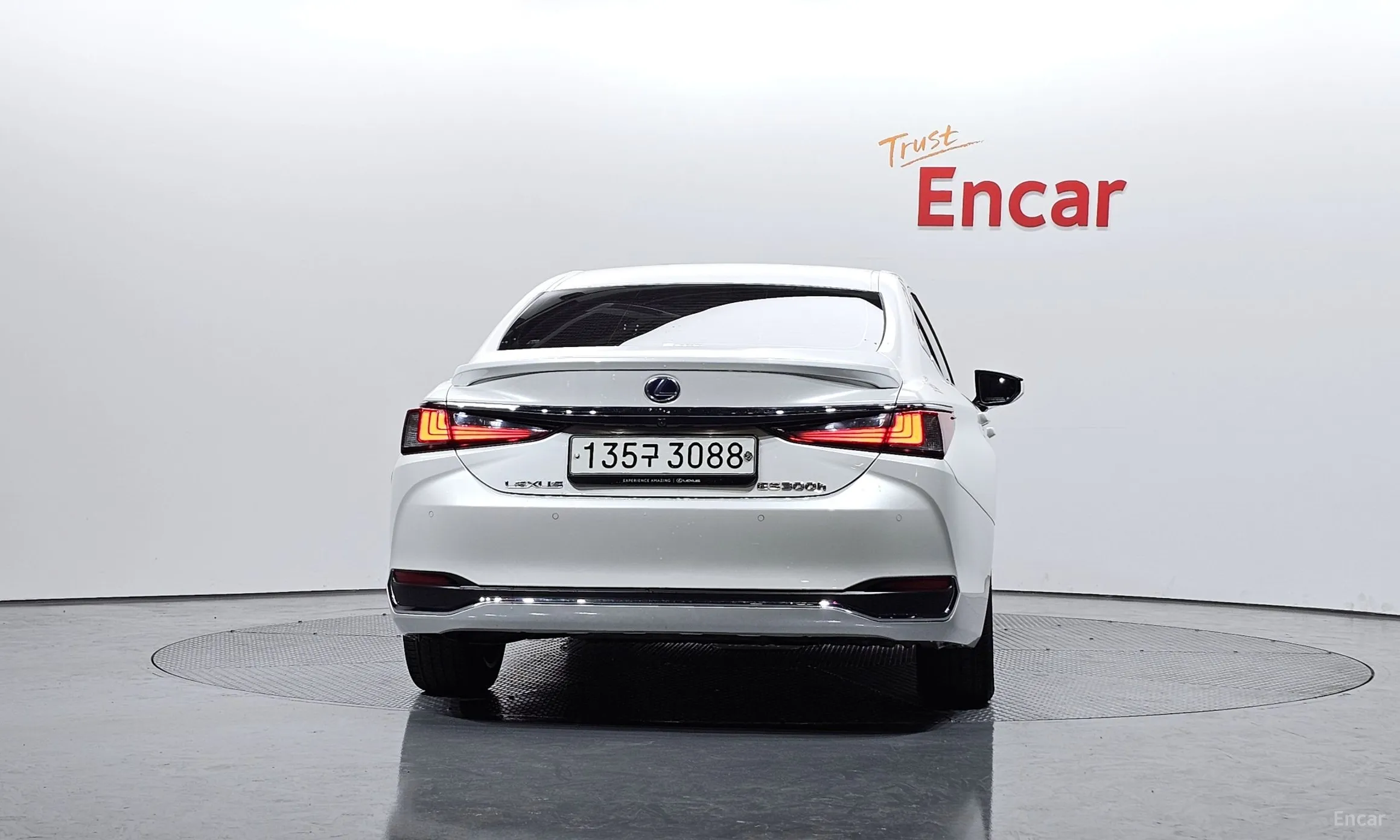 Lexus ES300h 7th Generation превью 4