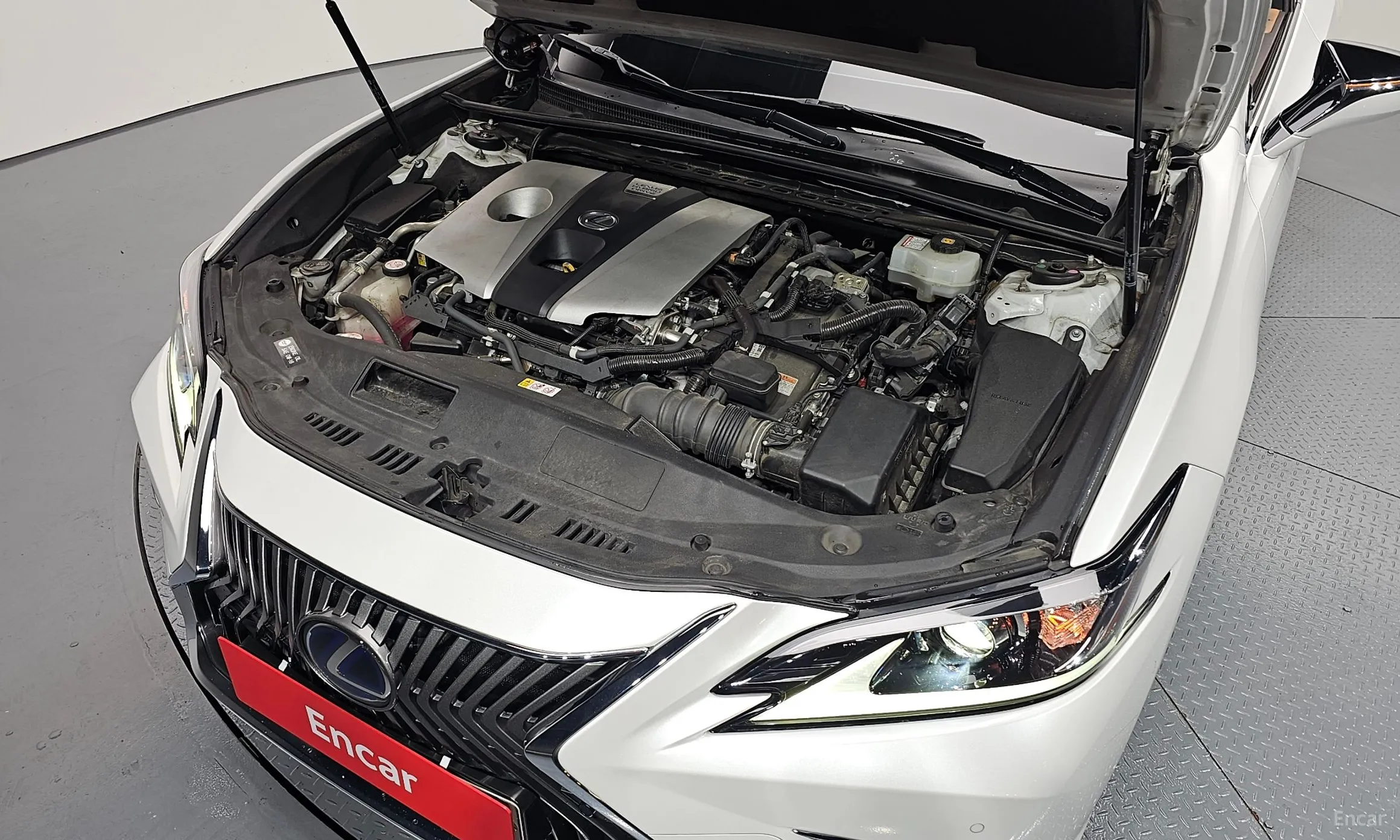 Lexus ES300h 7th Generation превью 6
