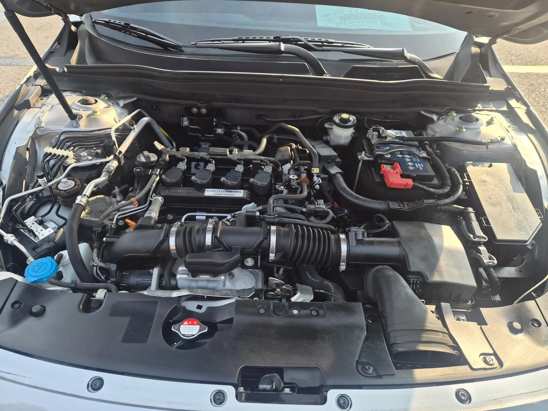 Honda Accord 10th Generation превью 10