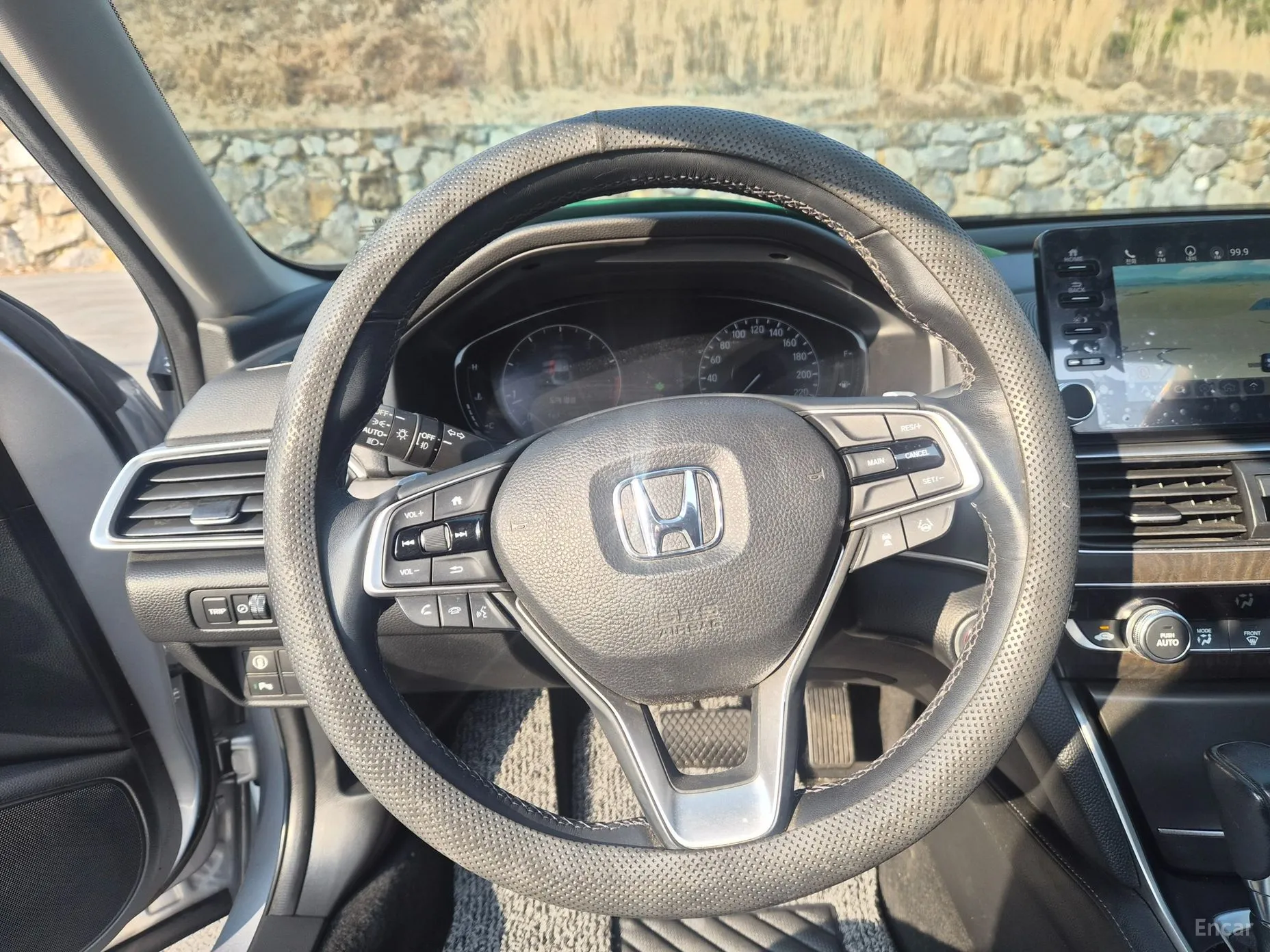 Honda Accord 10th Generation превью 11