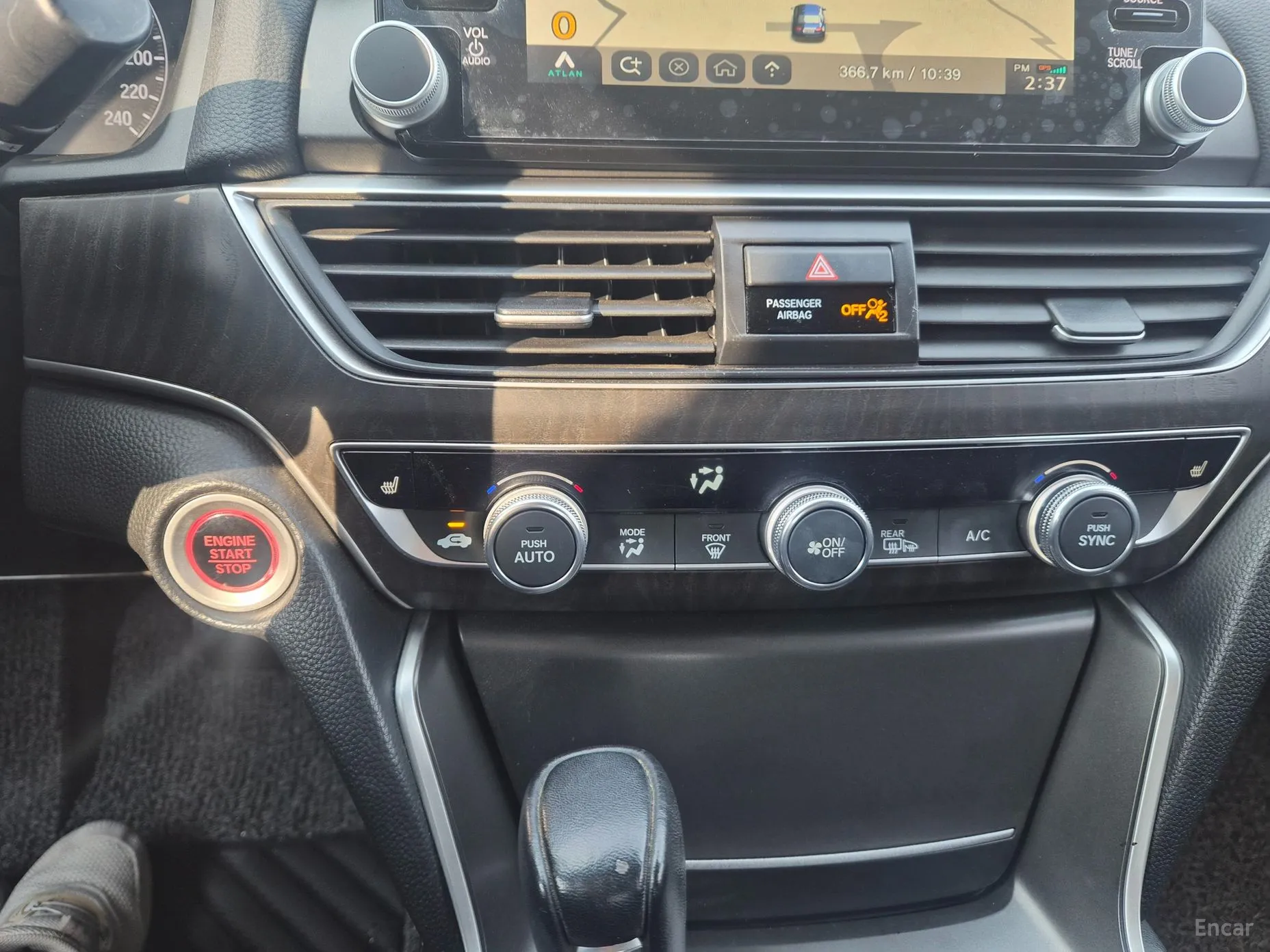 Honda Accord 10th Generation превью 13