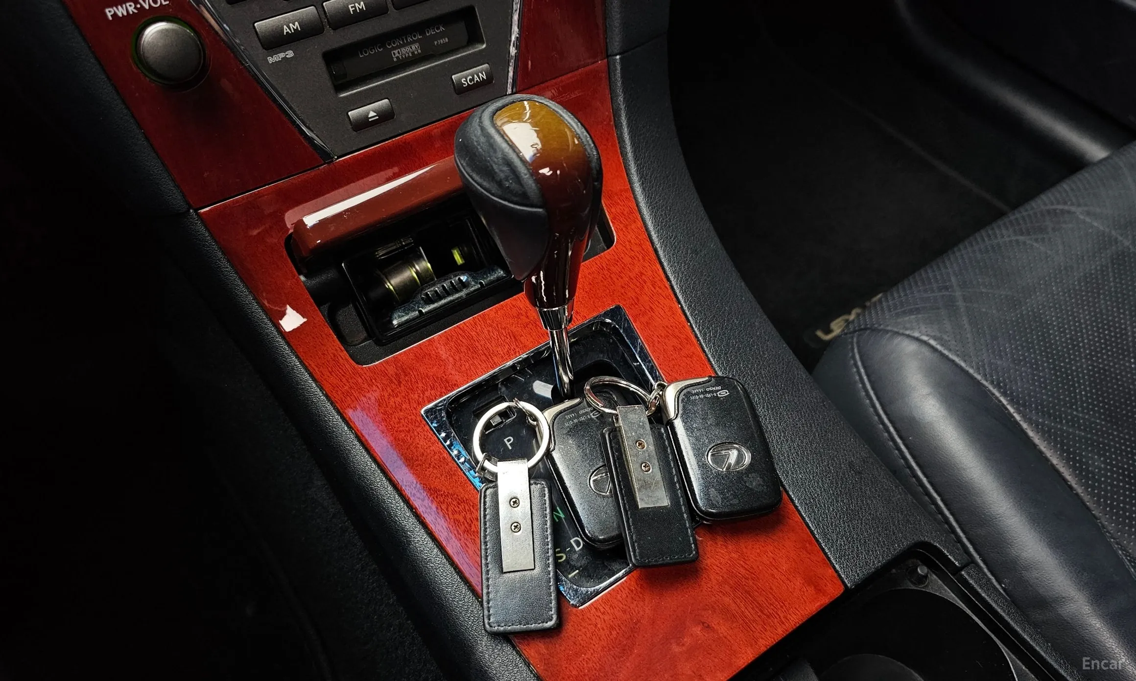Lexus ES350 превью 9