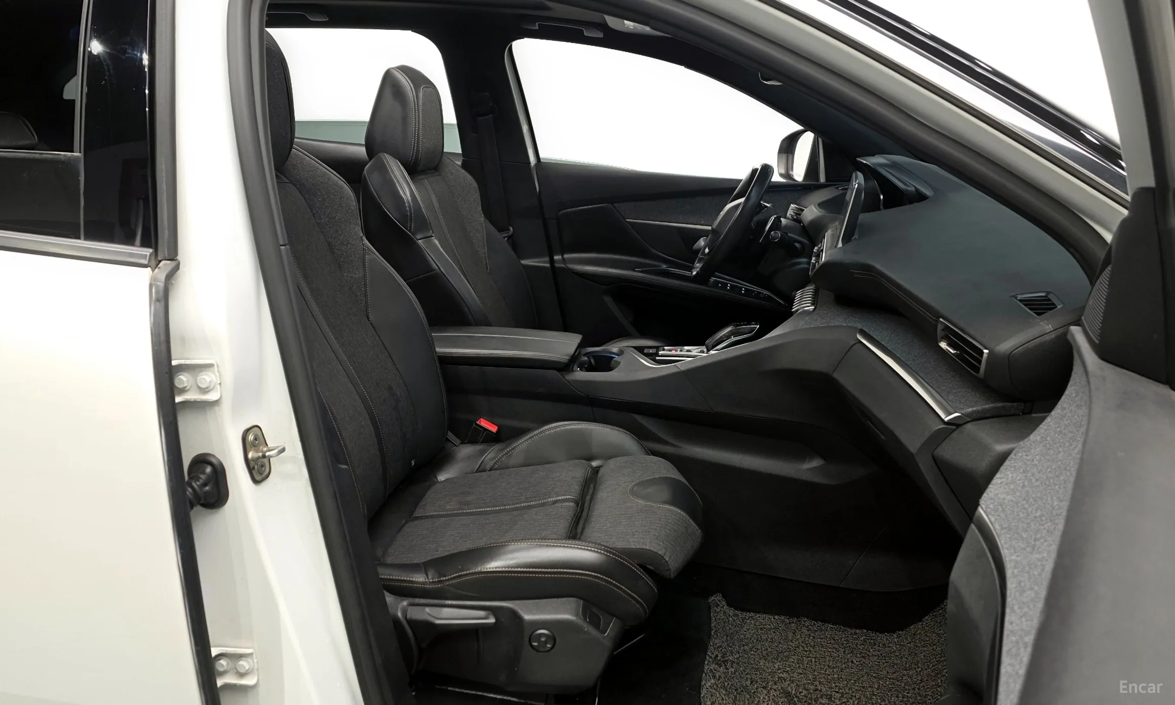 Peugeot 3008 2nd generation превью 11