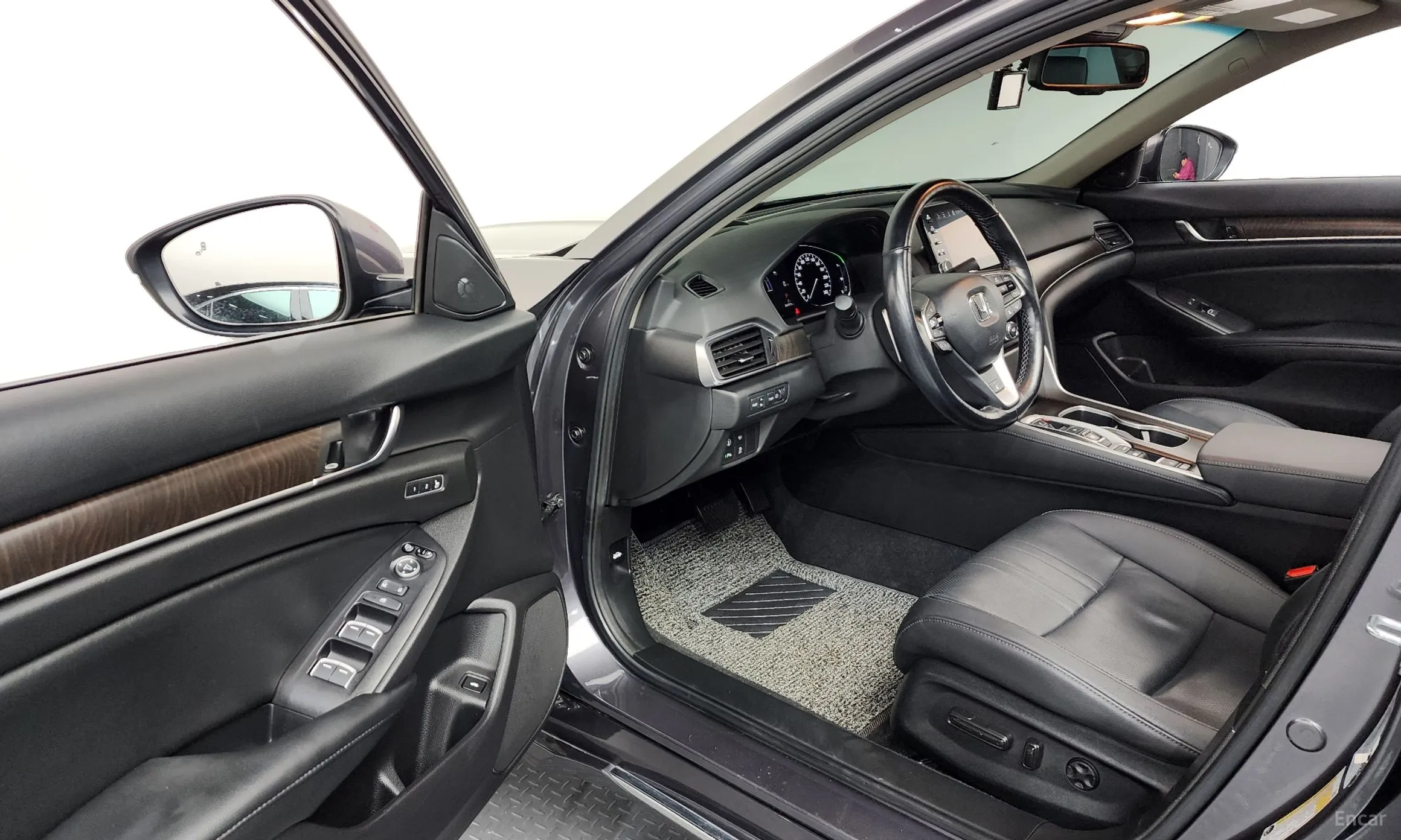 Honda Accord 10th Generation превью 10