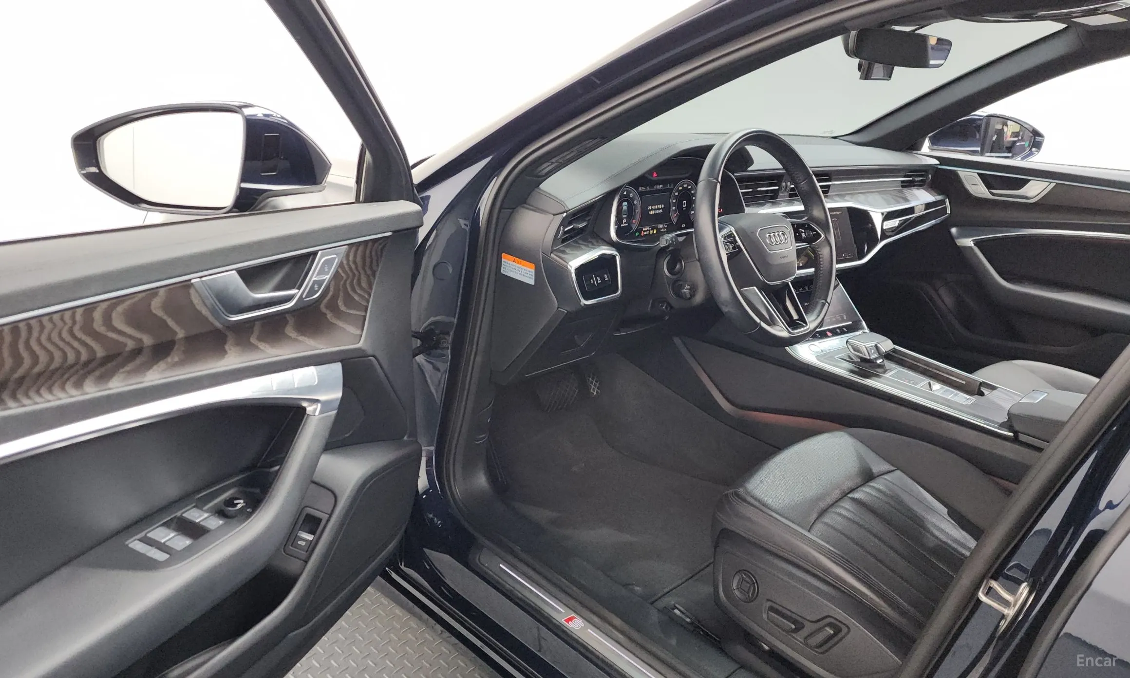 Audi A6 (C8) превью 10