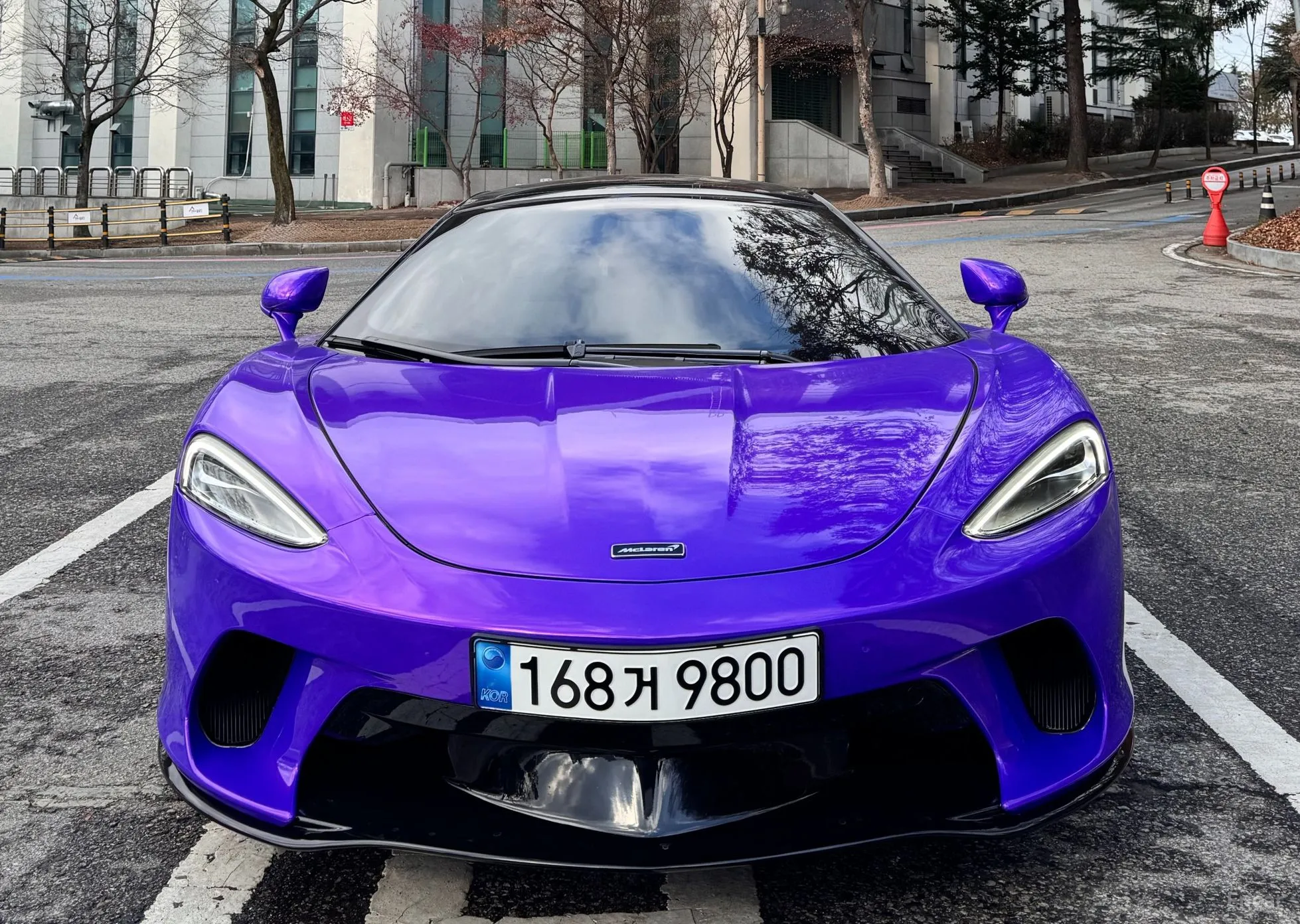 McLaren GT