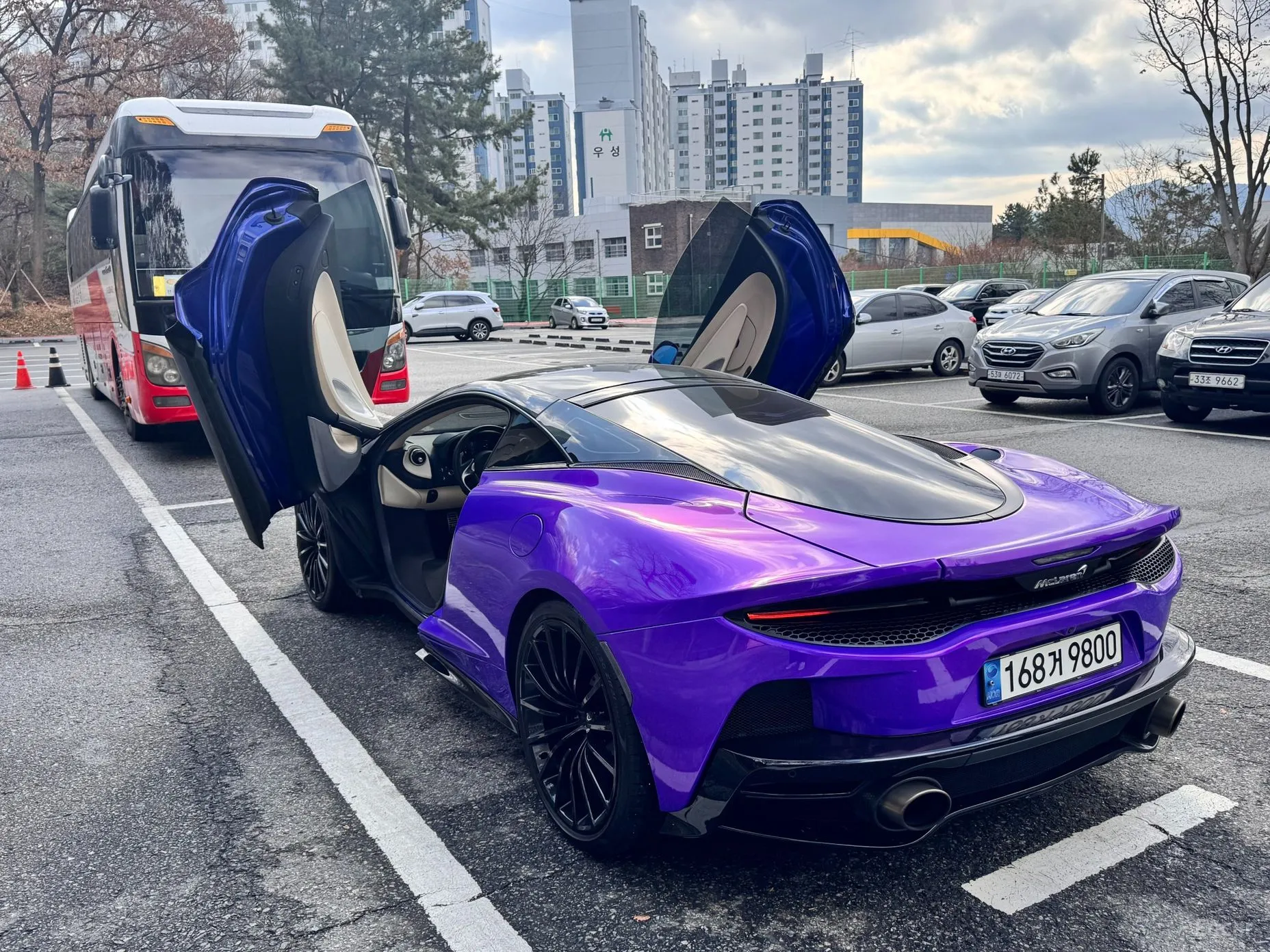 McLaren GT превью 4