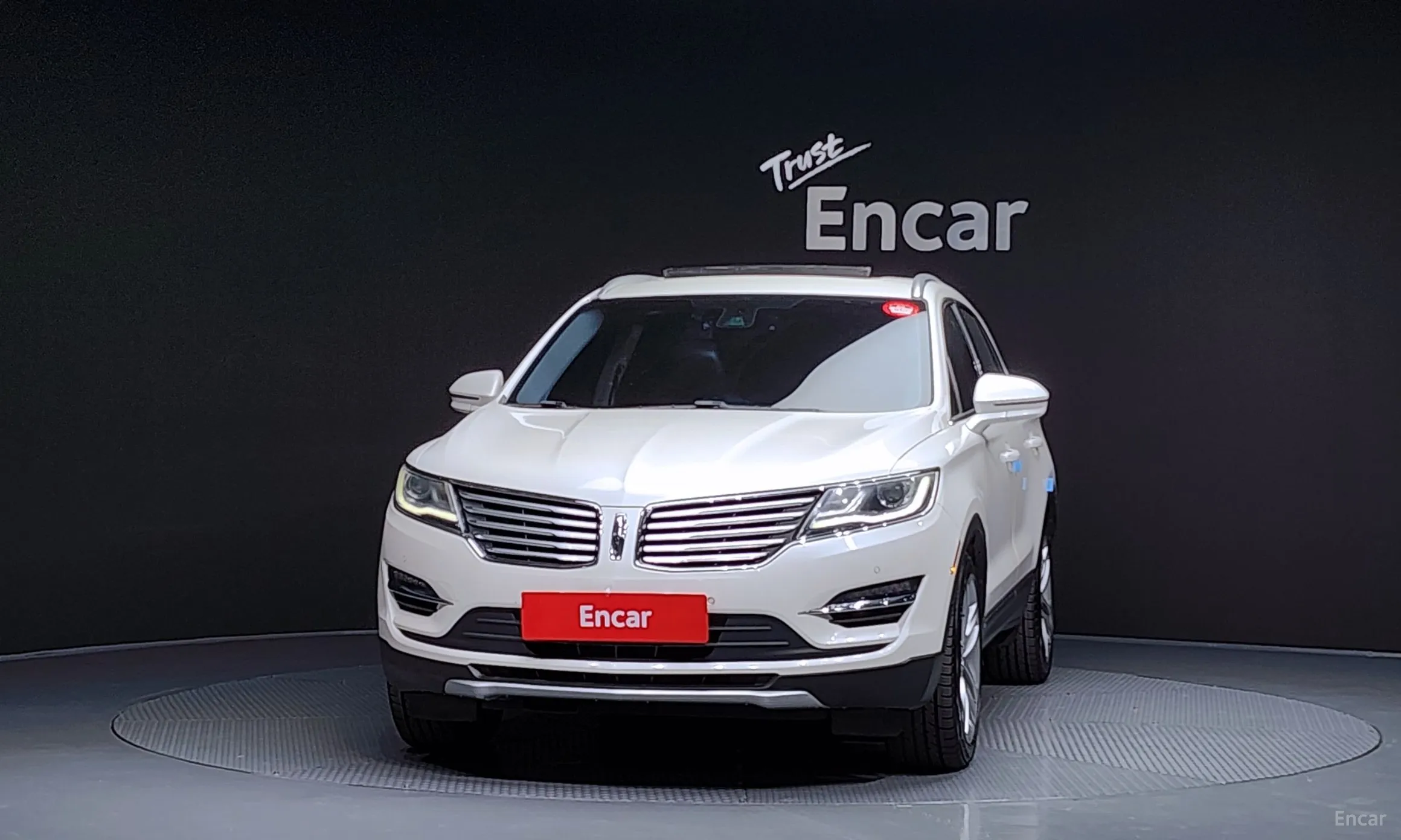 Lincoln MKC превью 3