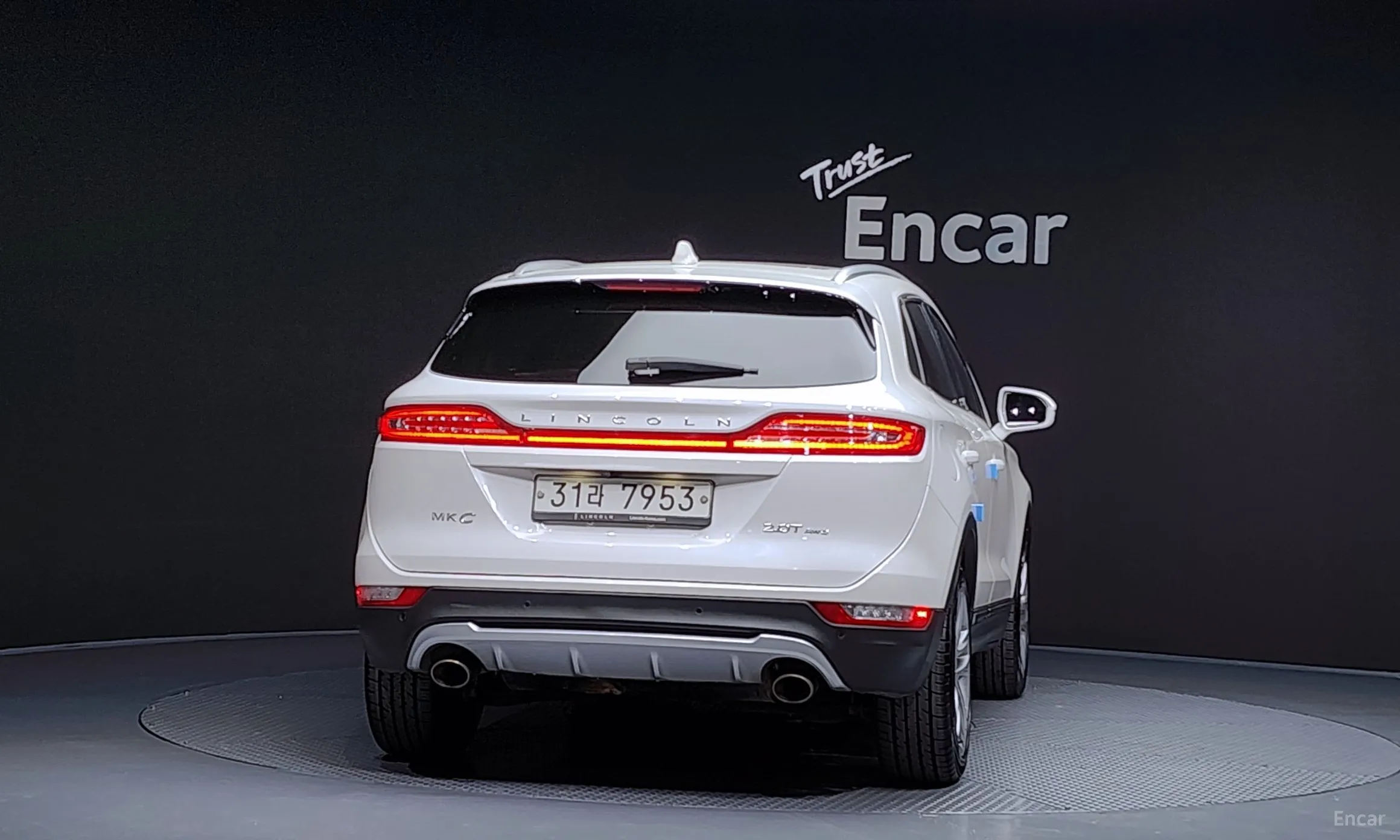 Lincoln MKC превью 4
