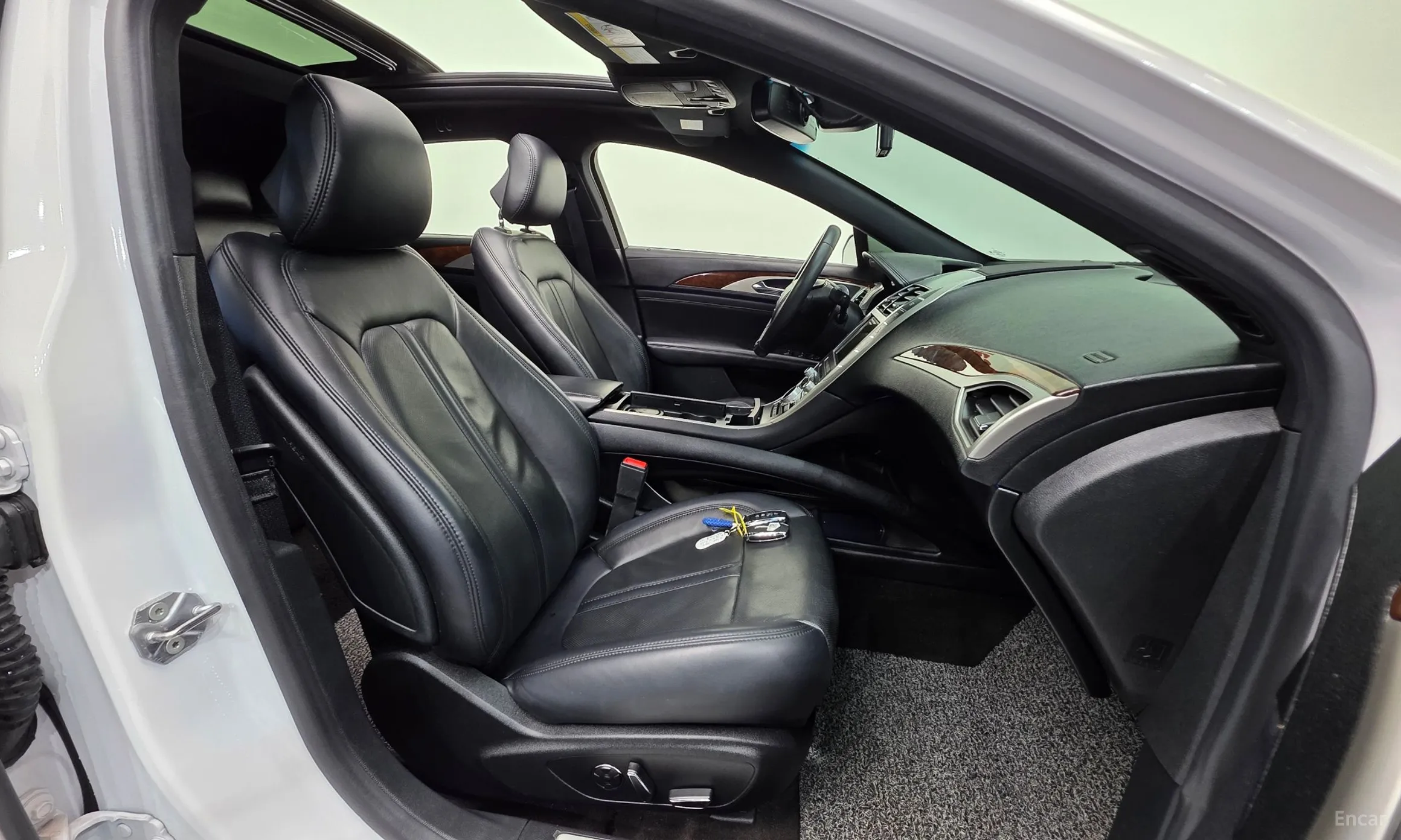 Lincoln New MKZ превью 10