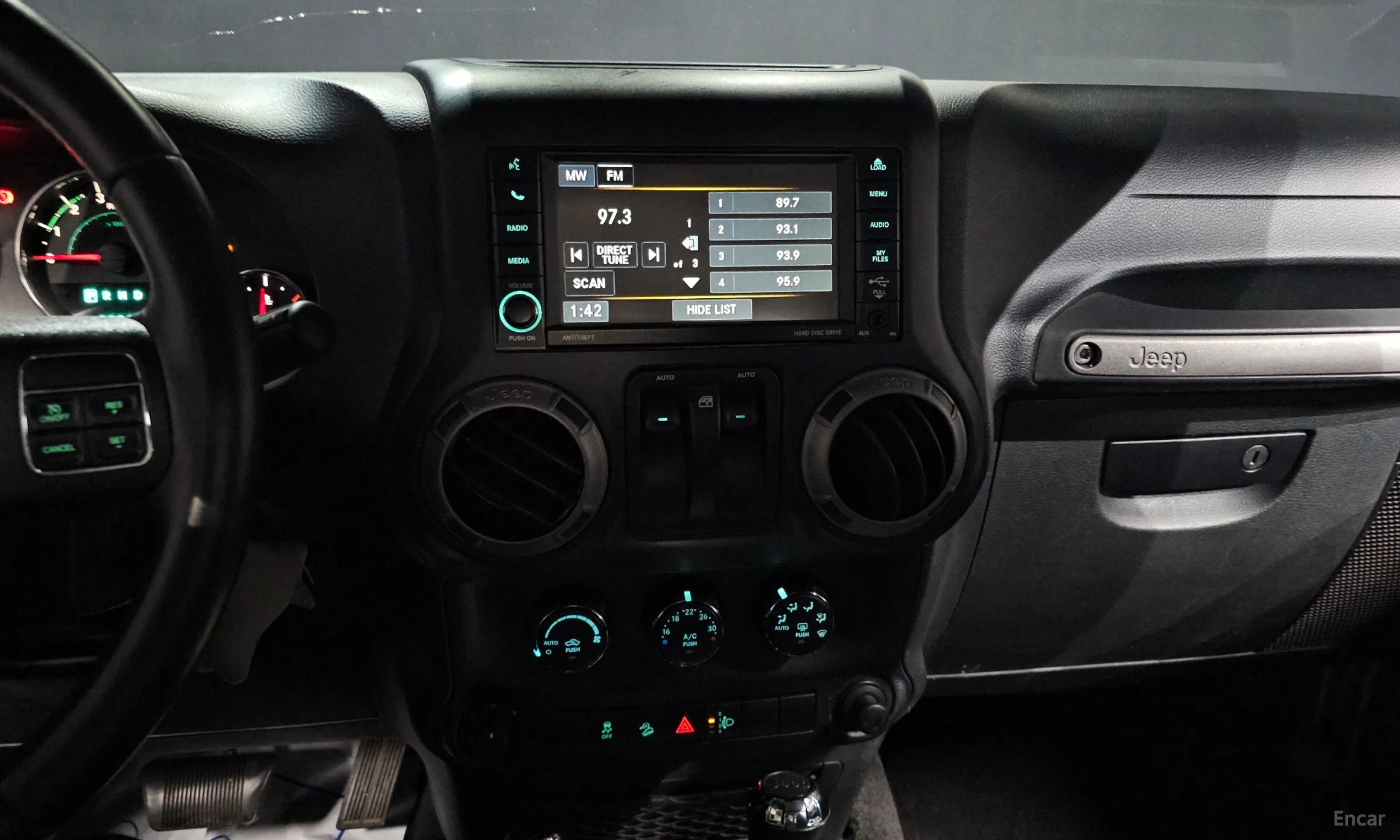 Jeep Wrangler (JK) превью 14