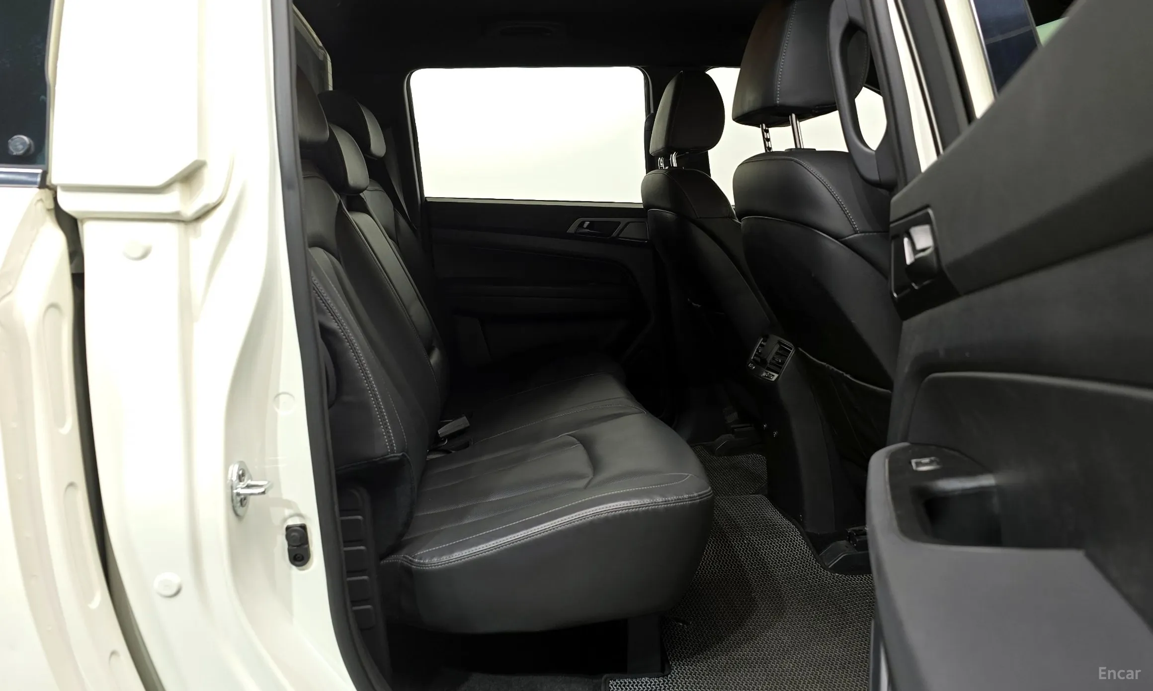 KG Mobility (SsangYong) Rexton Sports Khan превью 12