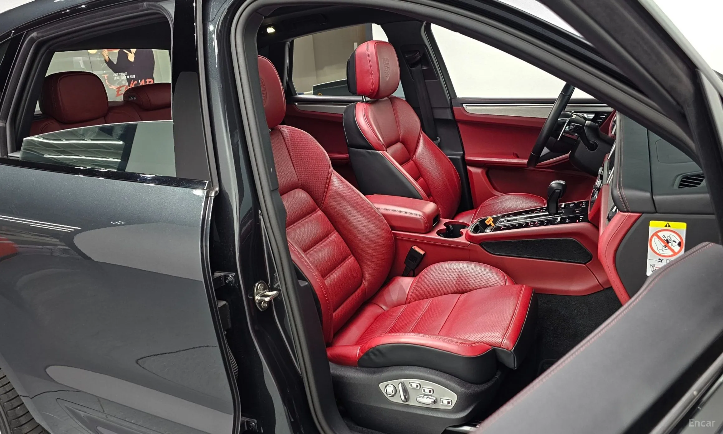Porsche Macan превью 11