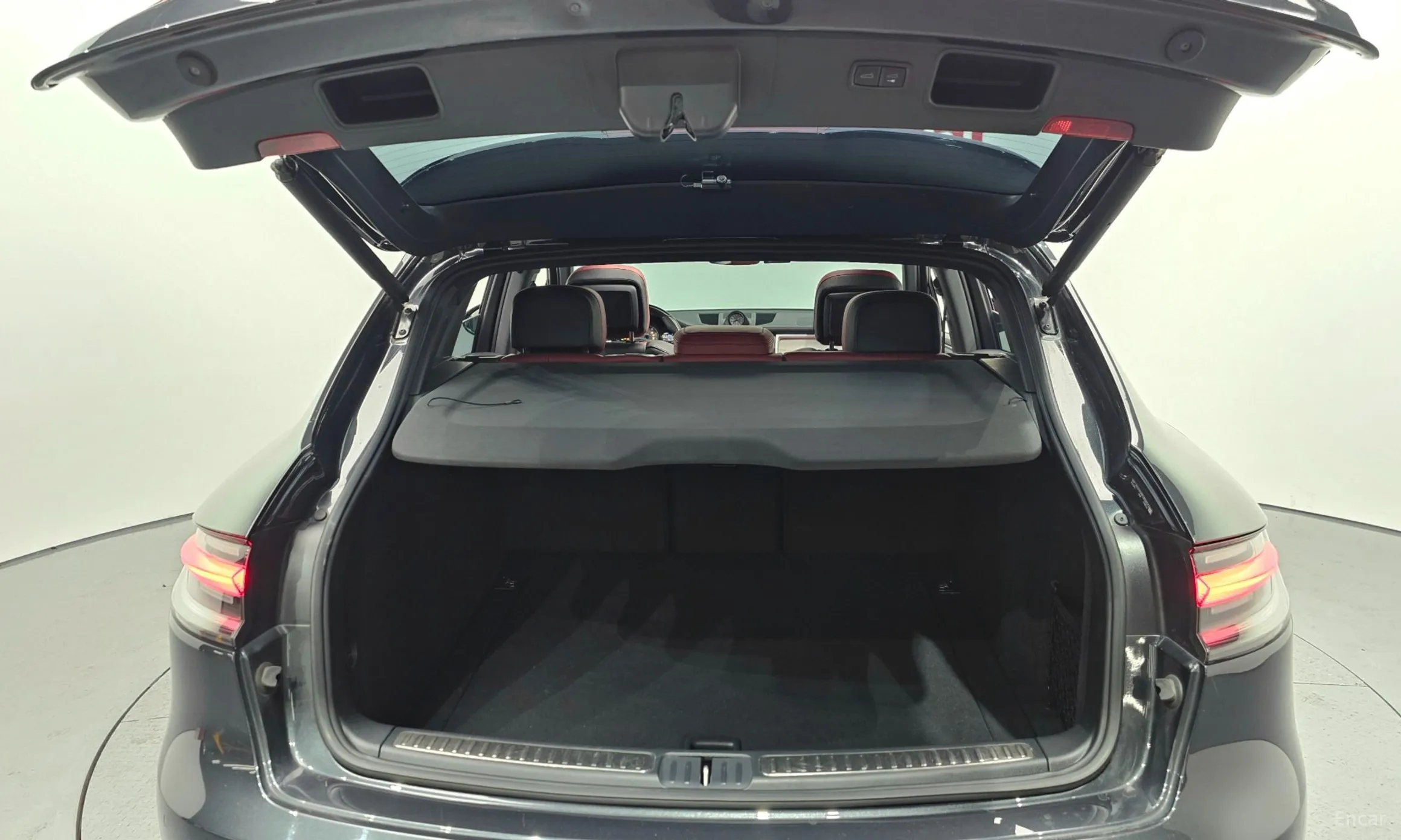 Porsche Macan превью 20
