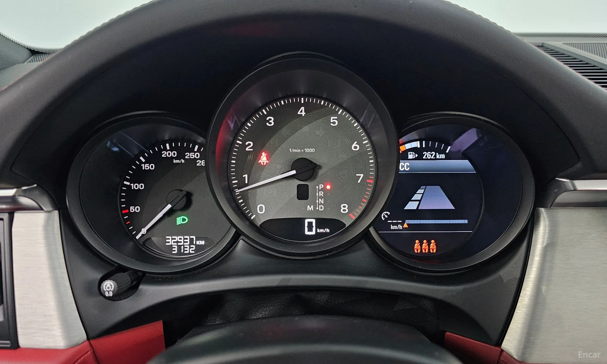 Porsche Macan превью 8