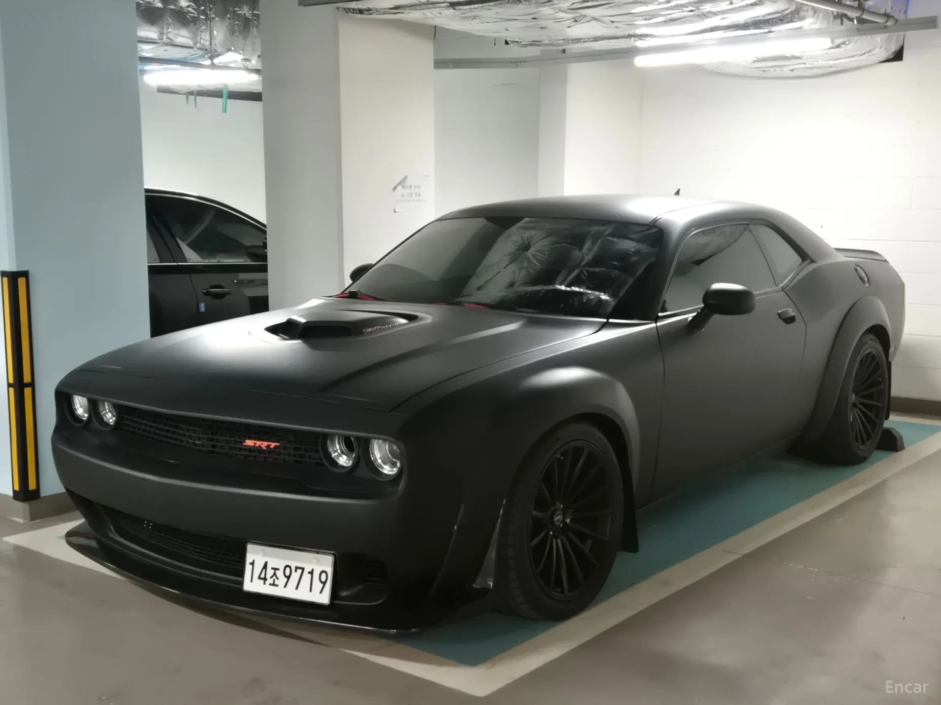 Dodge Challenger превью 13