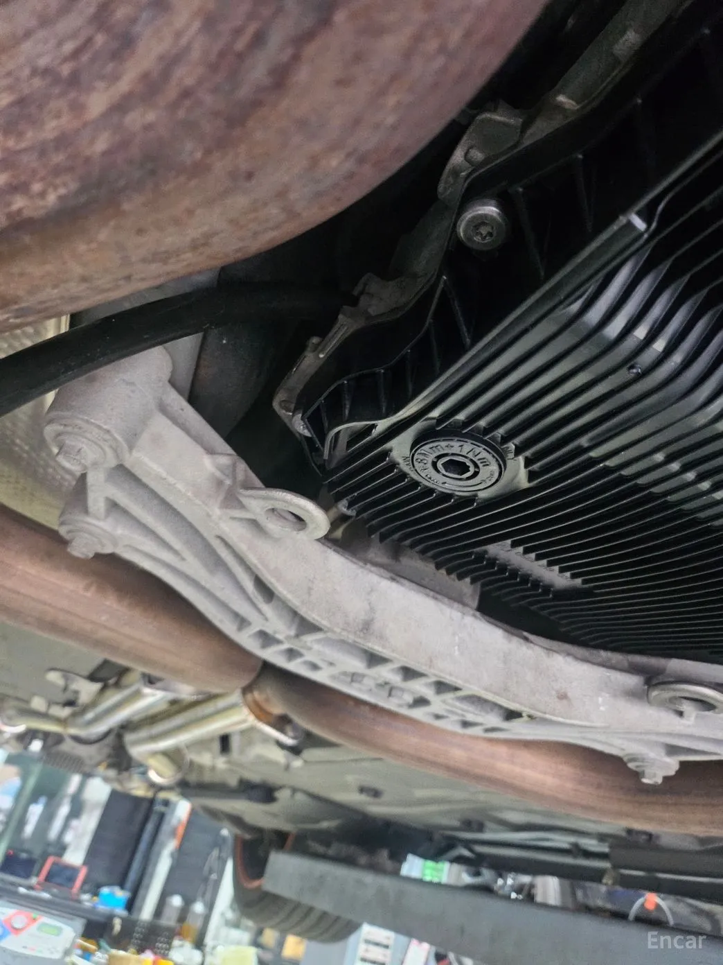 Dodge Challenger превью 6