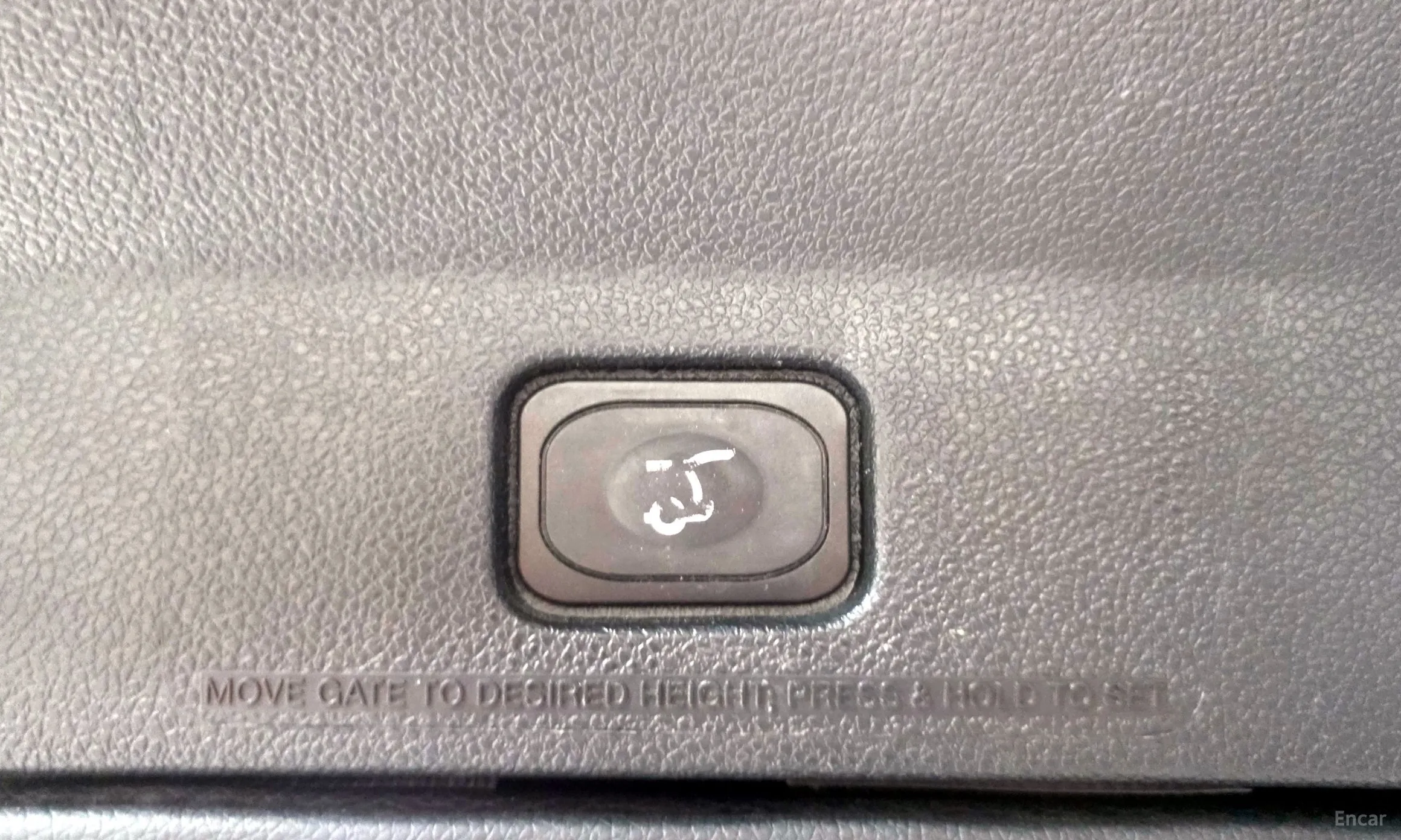 Ford Explorer превью 20