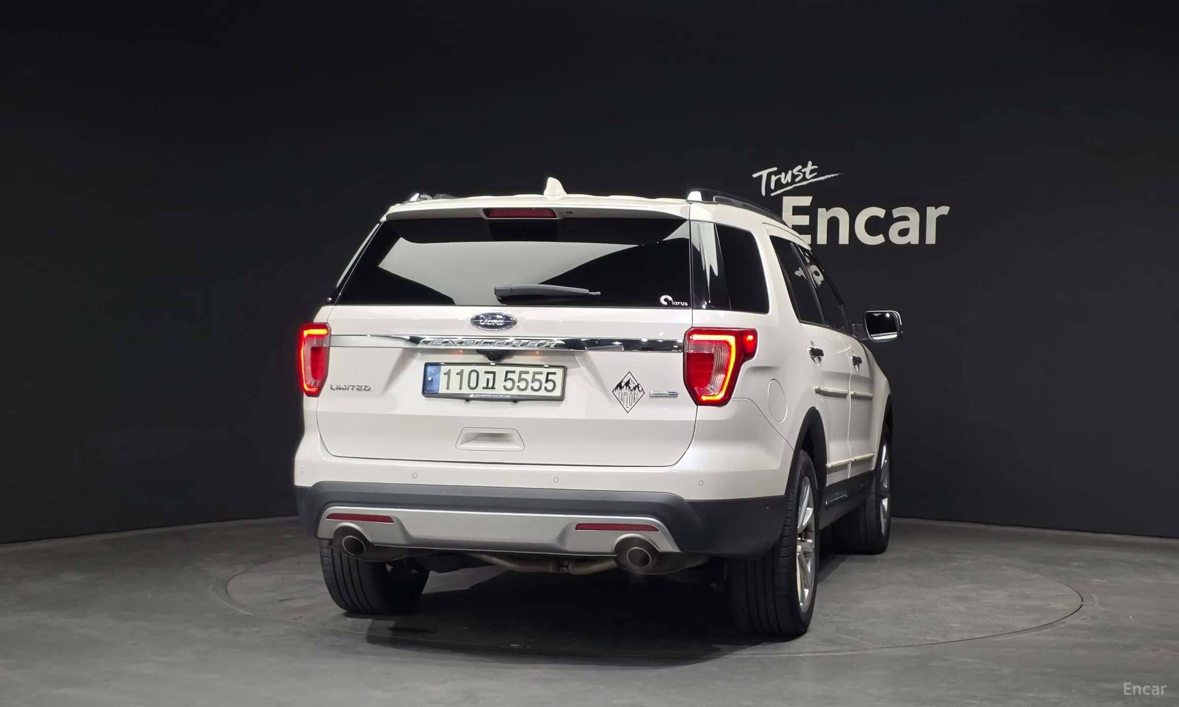 Ford Explorer превью 4