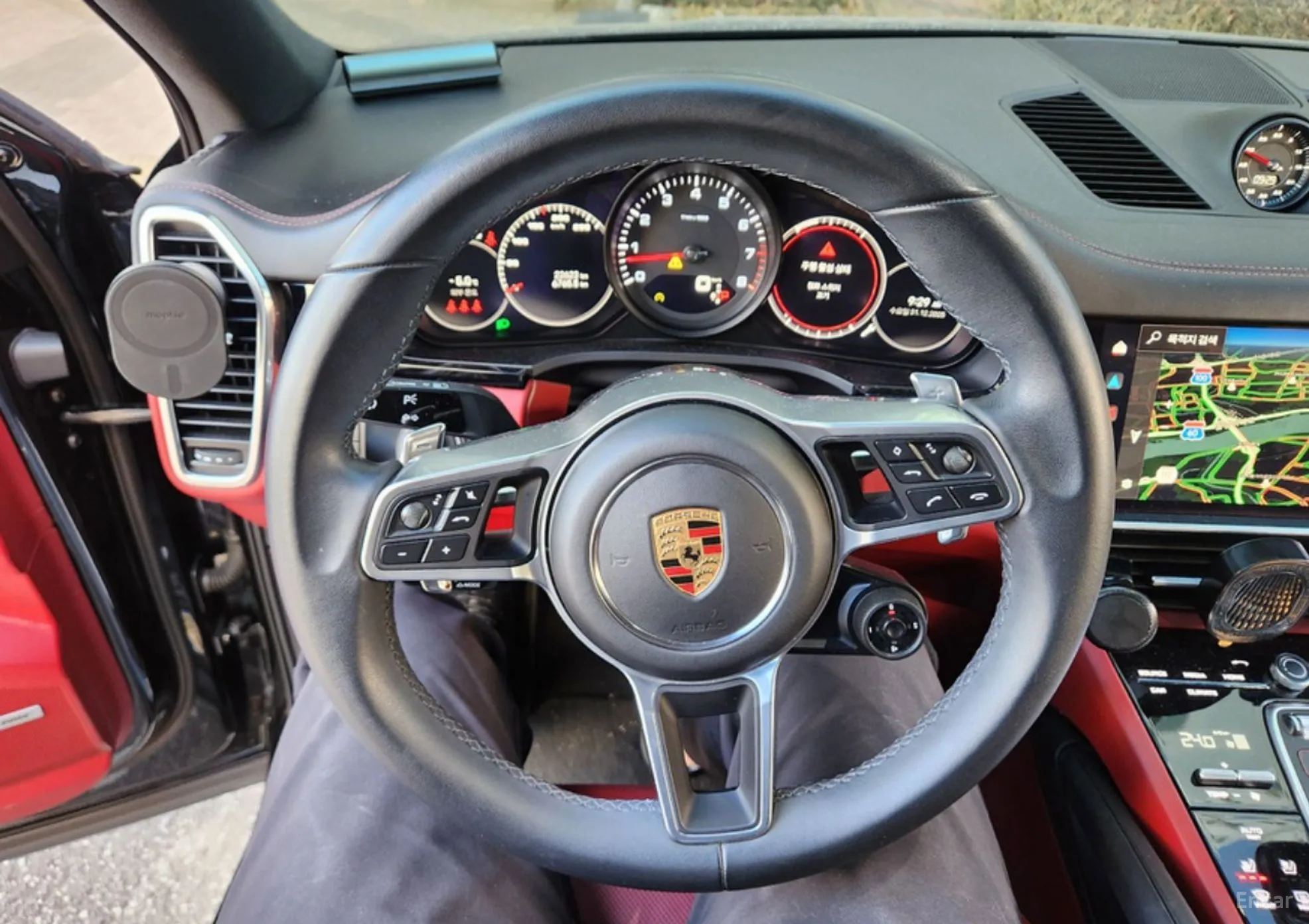 Porsche Cayenne (PO536) превью 11
