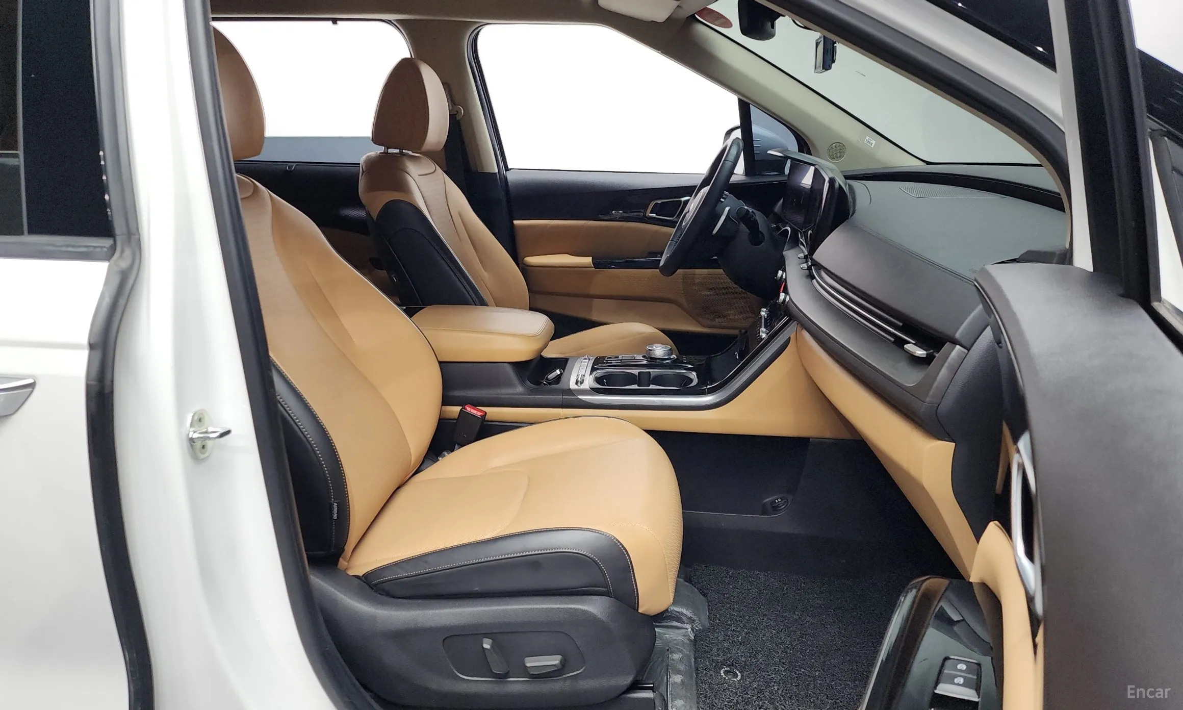 Kia Carnival Gen 4 превью 11
