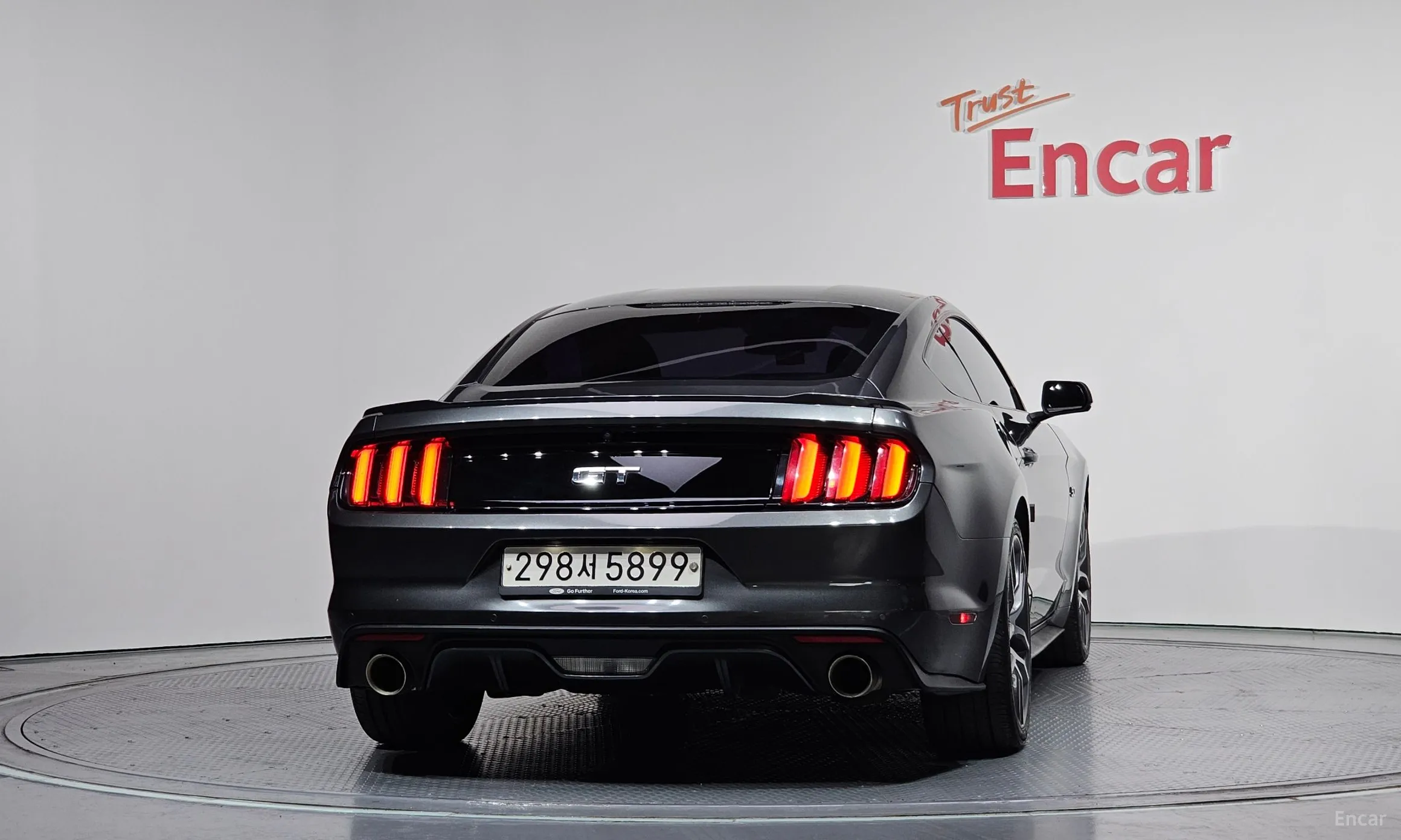 Ford Mustang превью 4